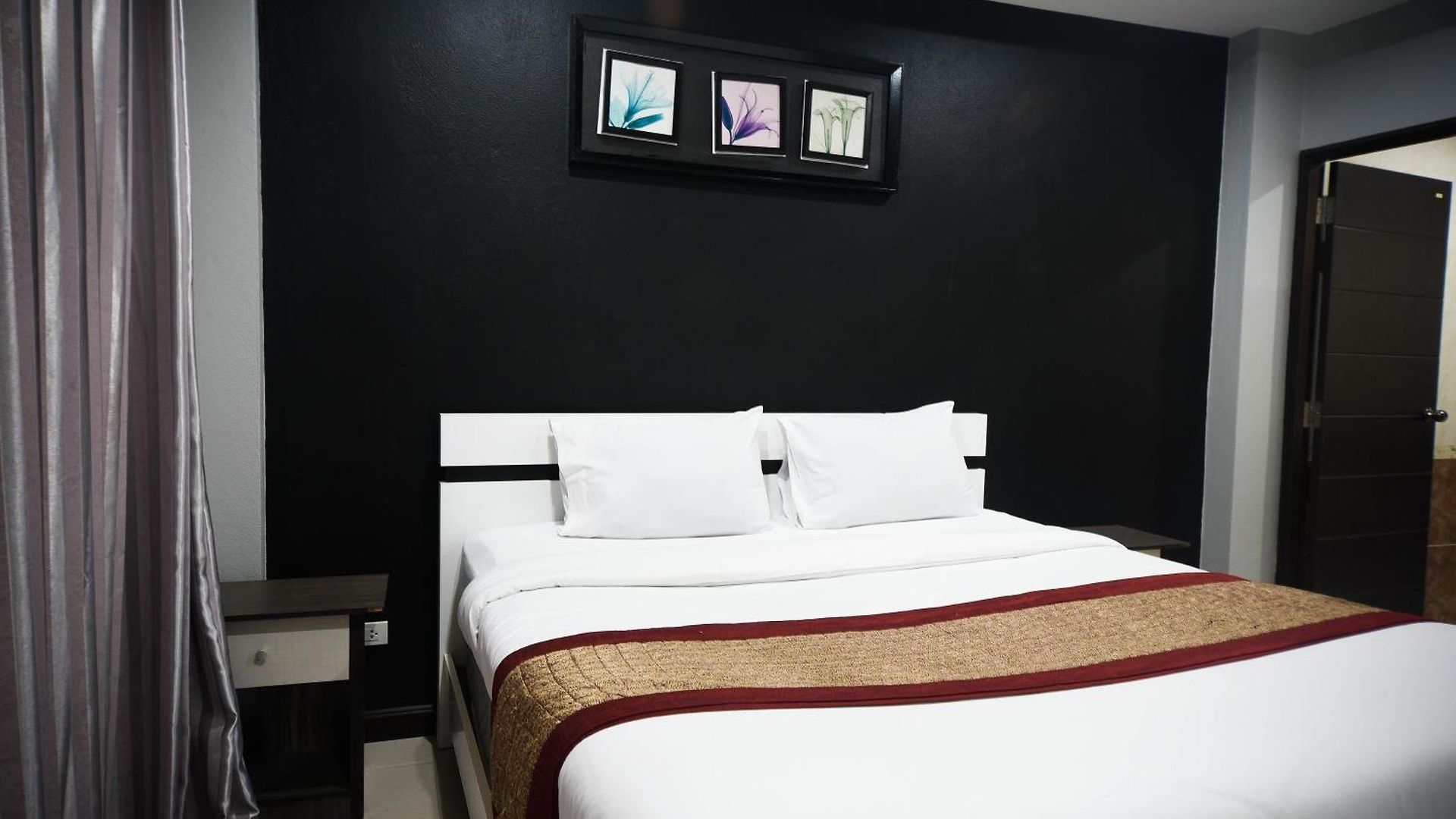 โรงแรม Golden Star 3*