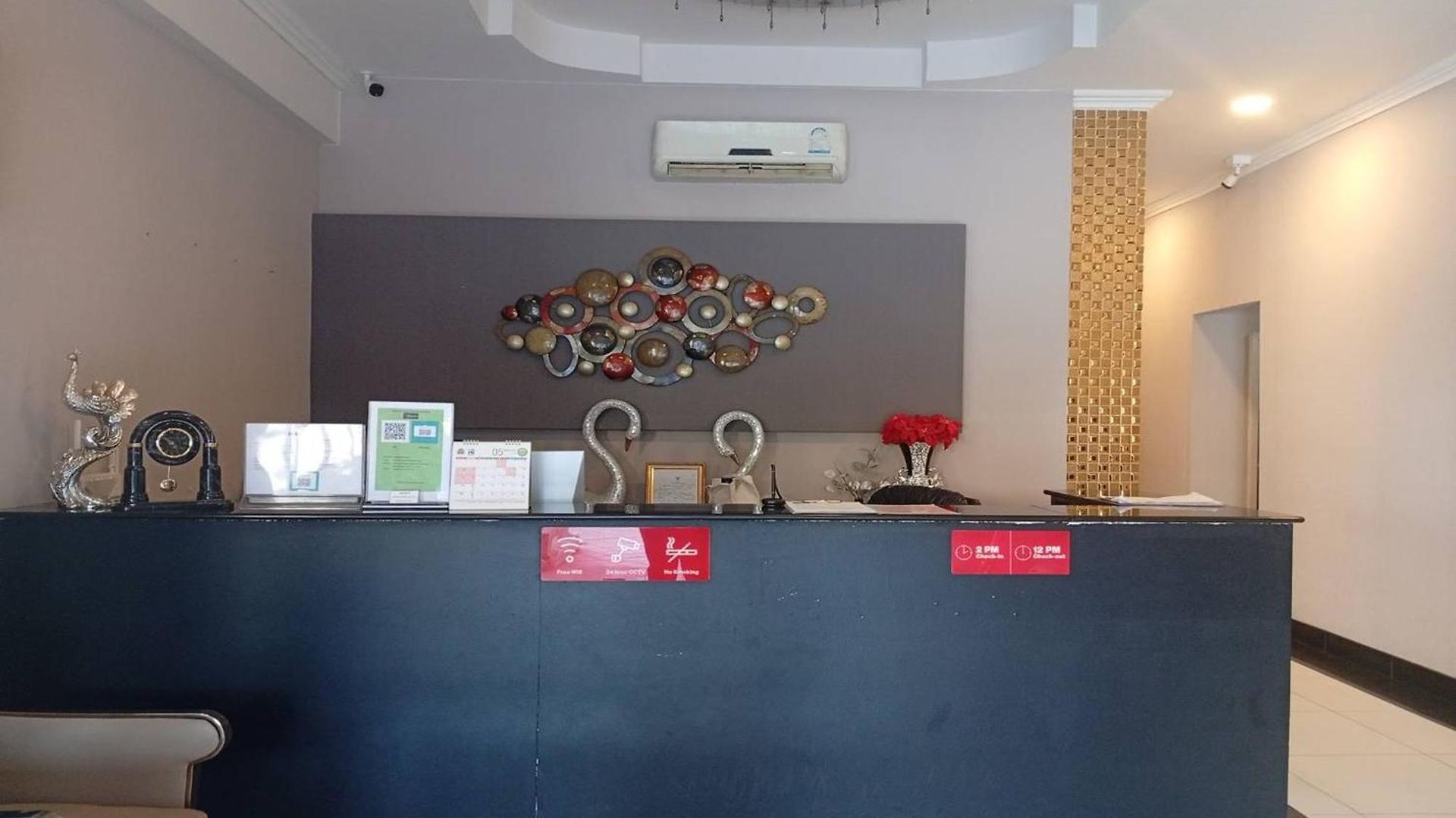 Golden Star โรงแรม