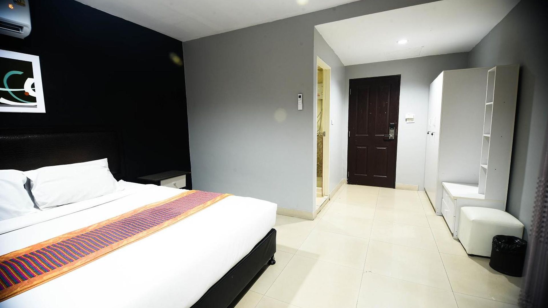 โรงแรม Golden Star