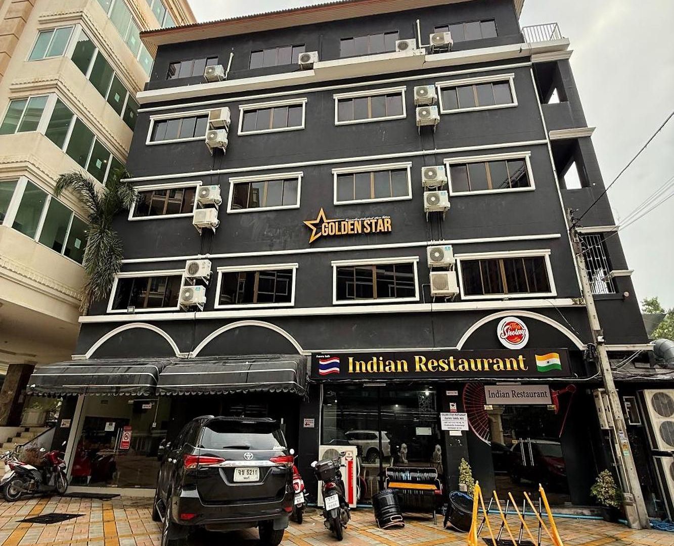 Golden Star โรงแรม 3*