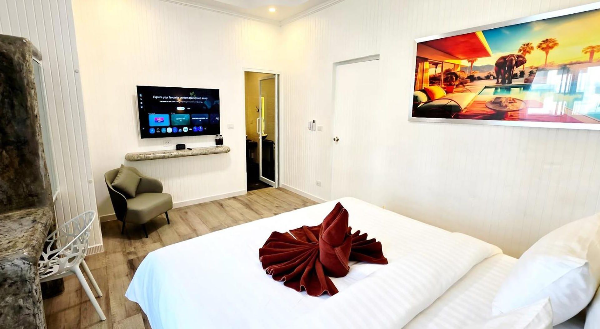 Nebuland Luxury Pool Walking Street วิลล่า *