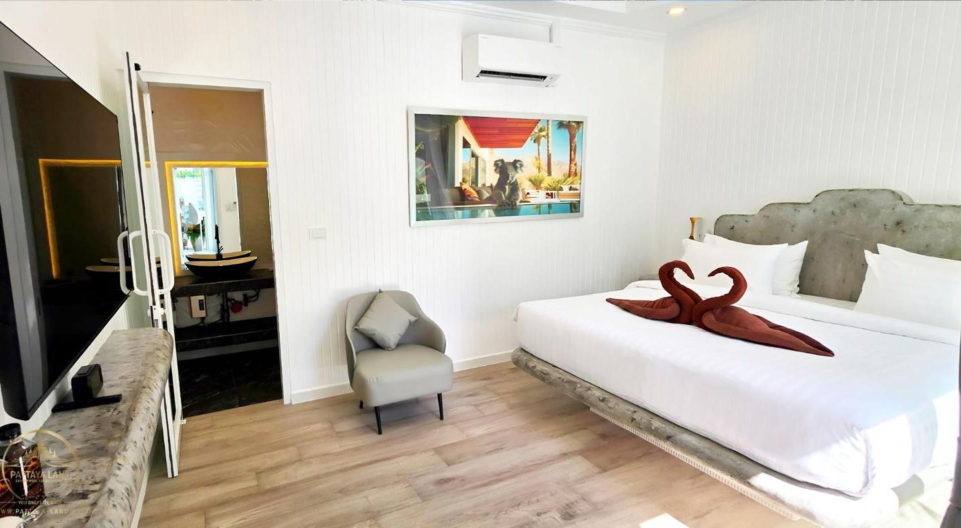 Nebuland Luxury Pool Walking Street *
