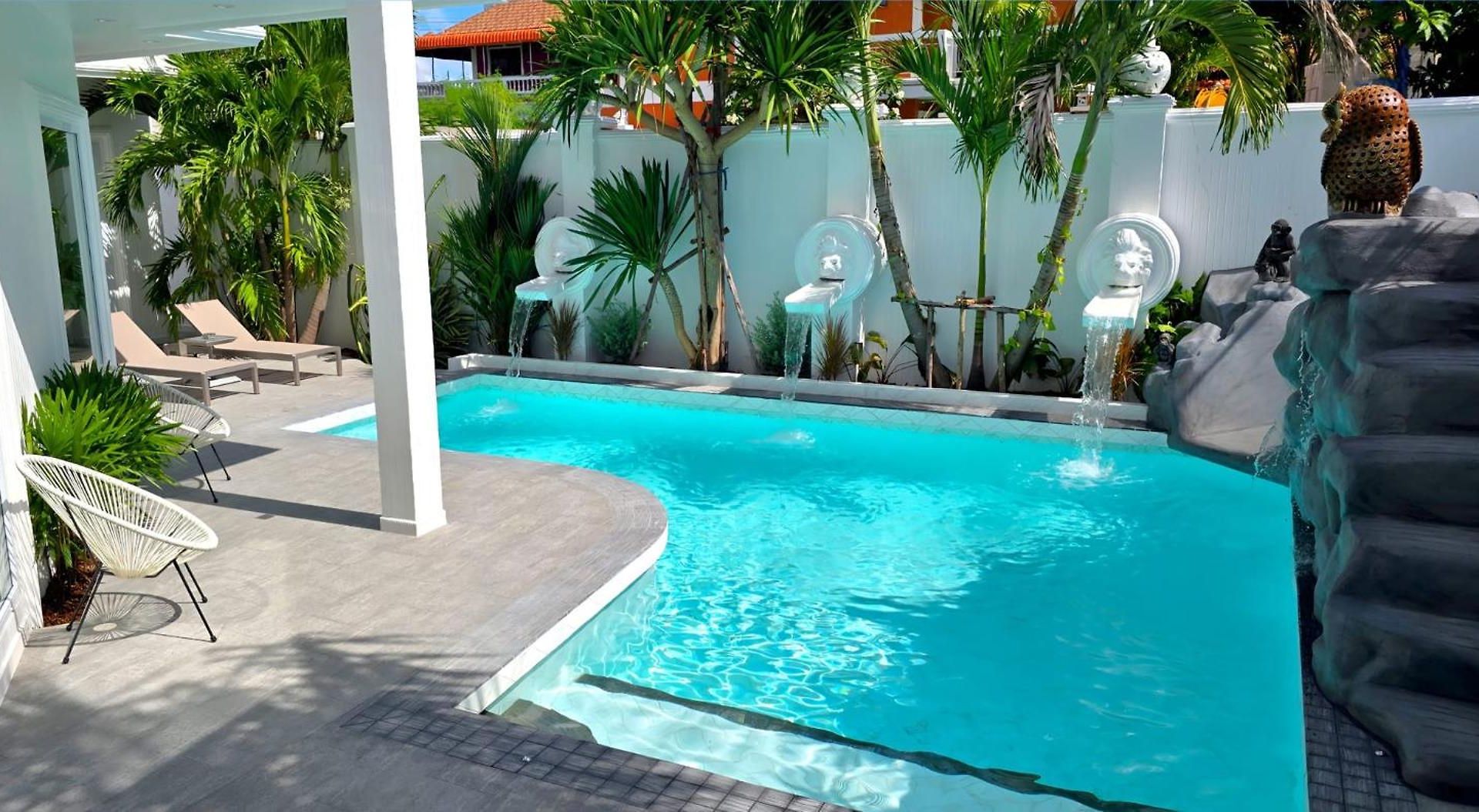 Nebuland Luxury Pool Walking Street Pattaya