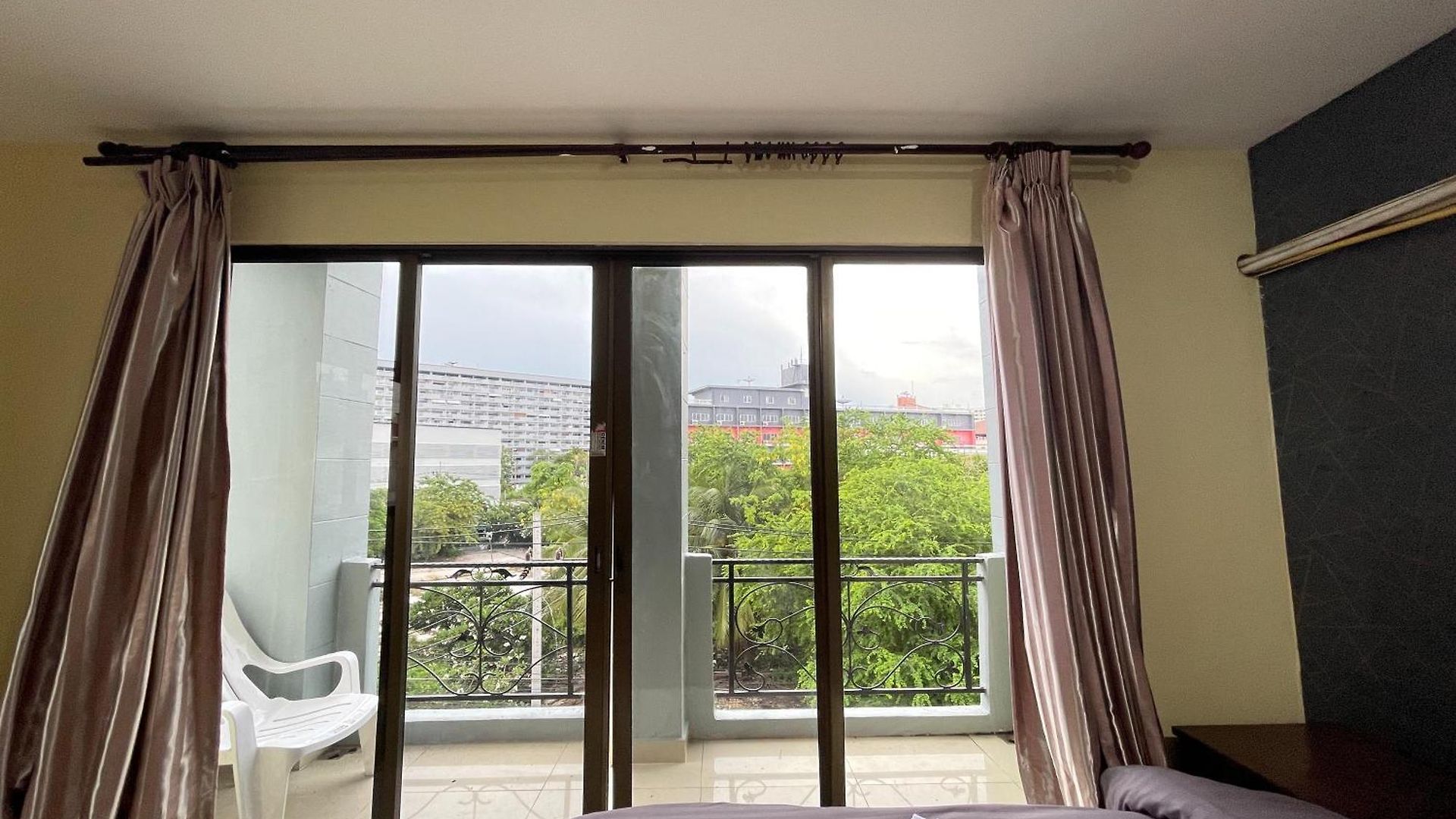 โรงแรม Lucky Pattaya