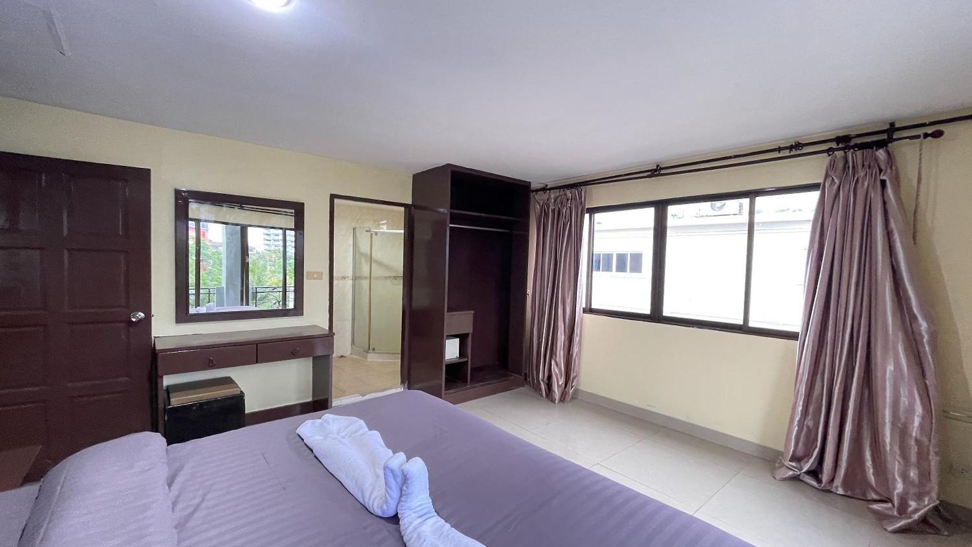 Lucky โรงแรม Pattaya