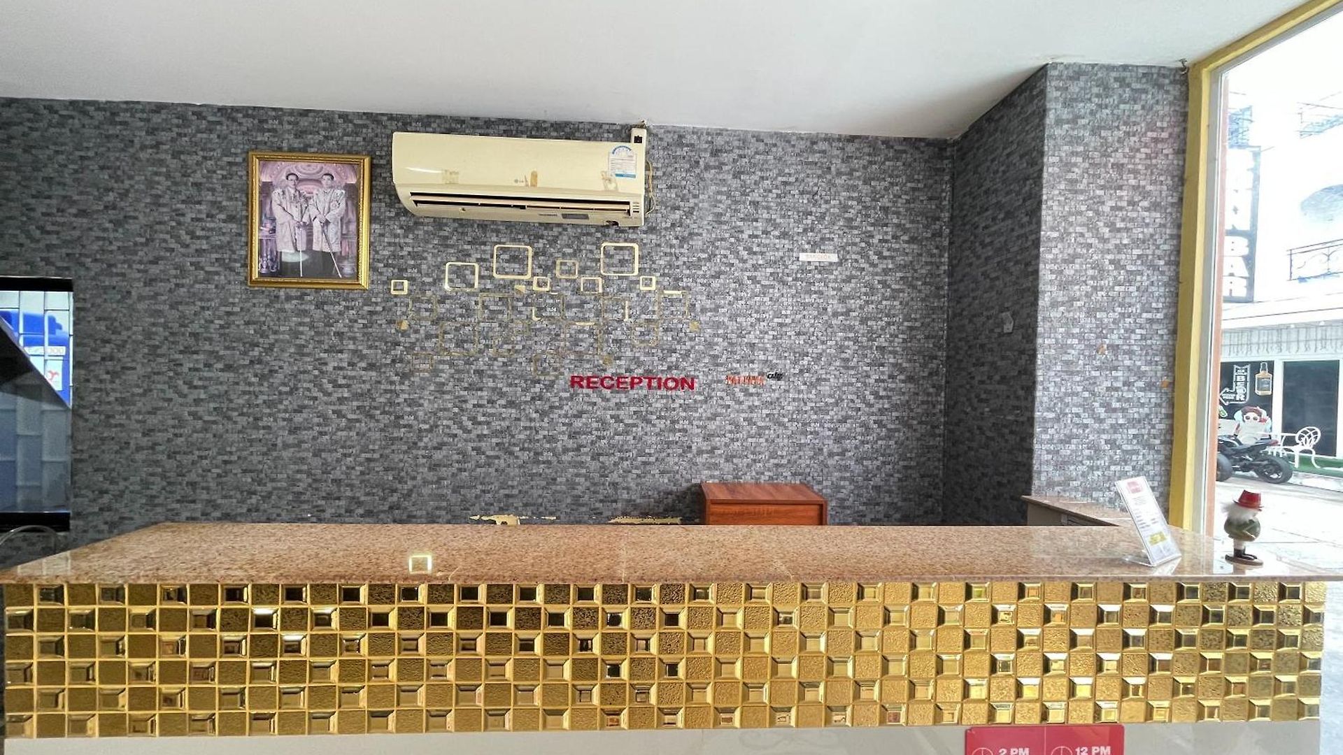 โรงแรม Lucky