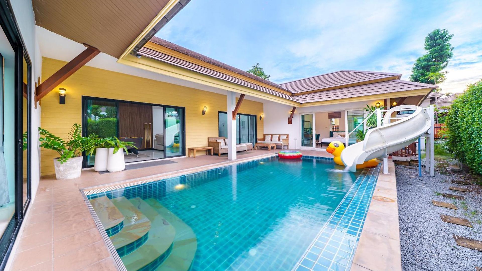 Zen By Natcha Pattaya
