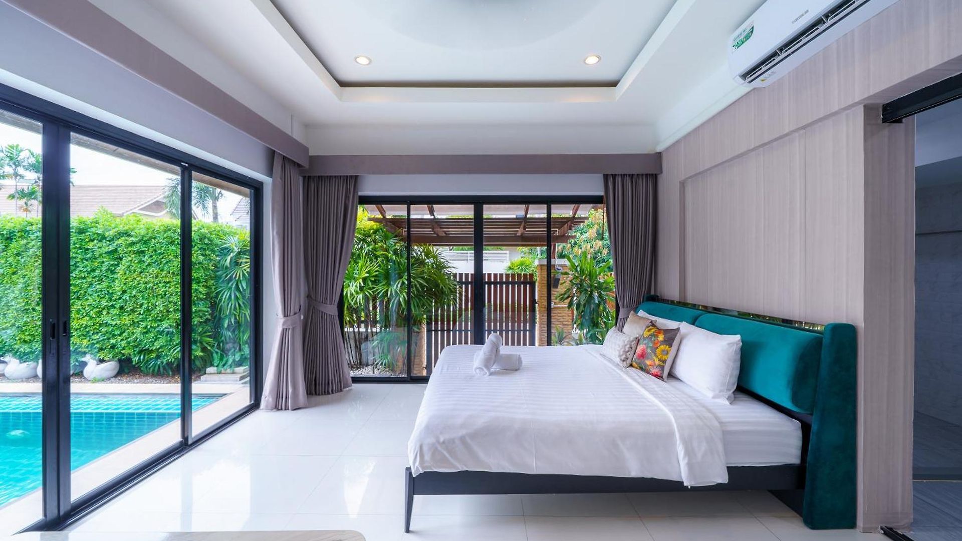 Zen By Natcha วิลล่า *