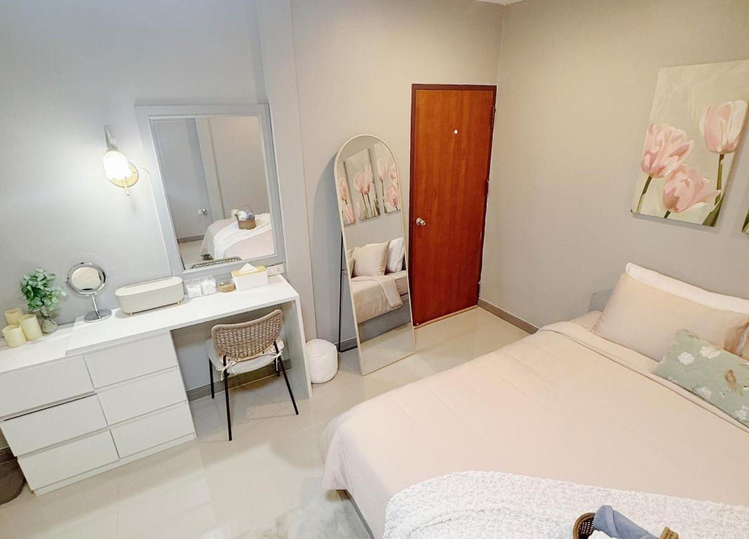 วิลล่า Sun And Moon House Pattaya