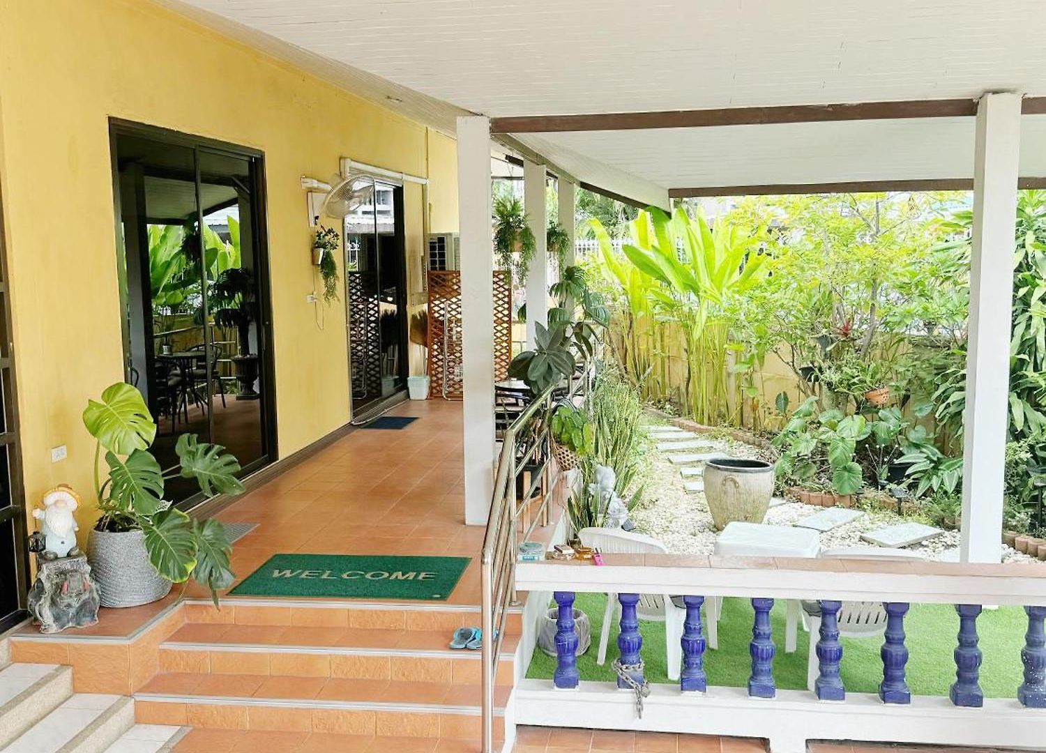 Sun And Moon House วิลล่า