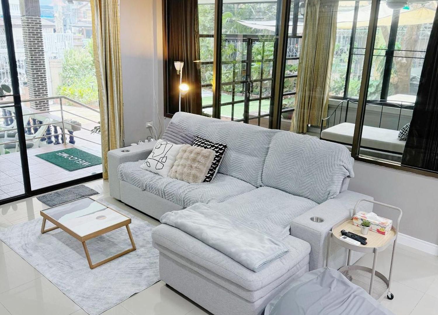 Sun And Moon House วิลล่า *