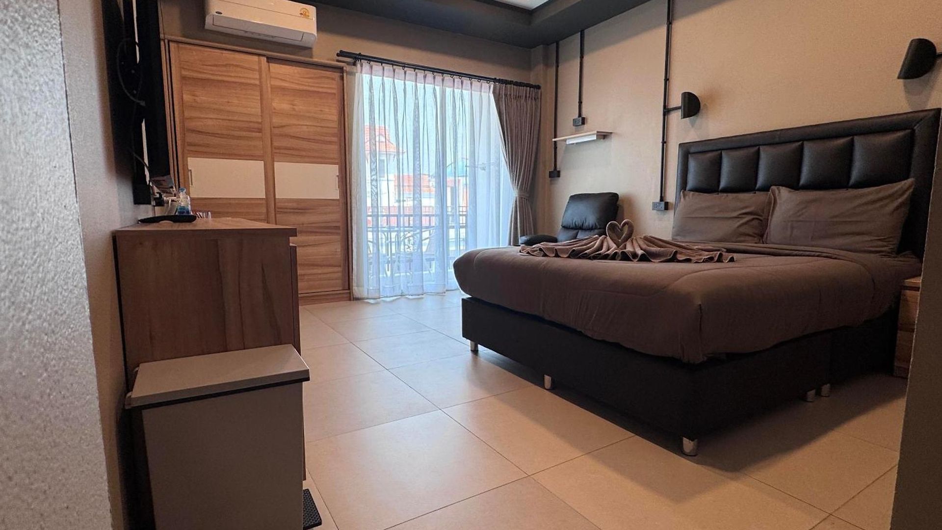 โรงแรม Cloud9 Reloaded
