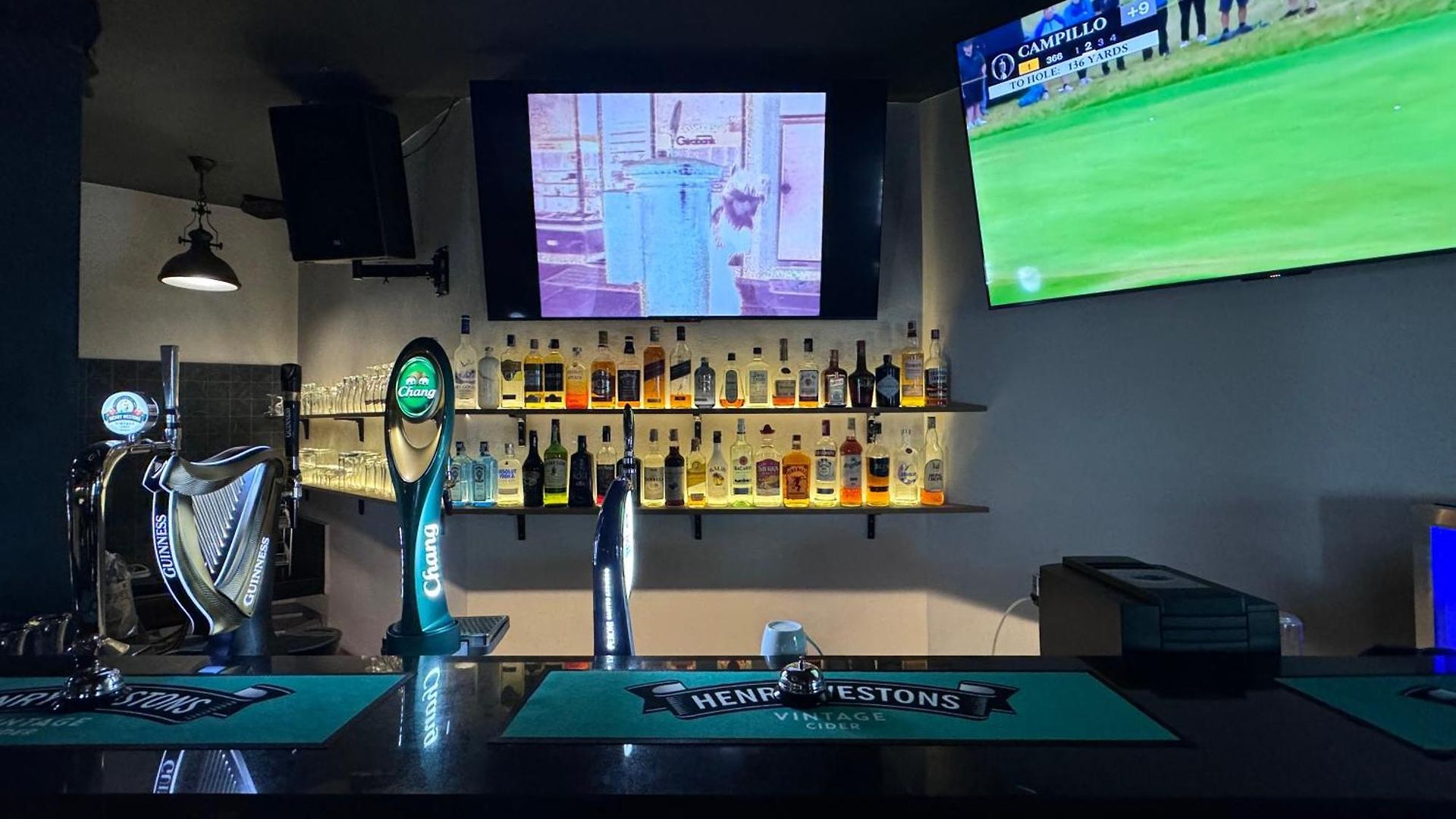 โรงแรม Cloud9 Reloaded