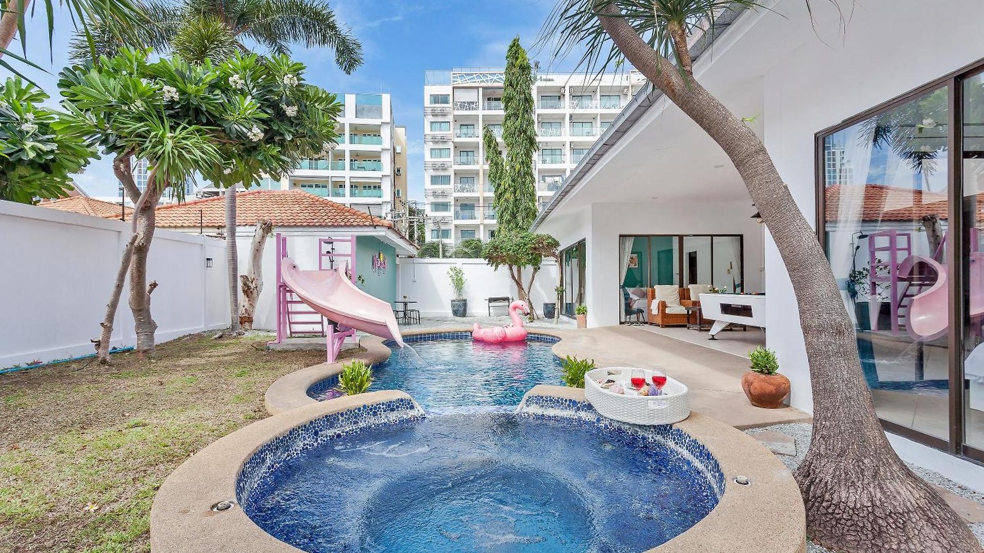 วิลล่า Margarita Pool Pattaya