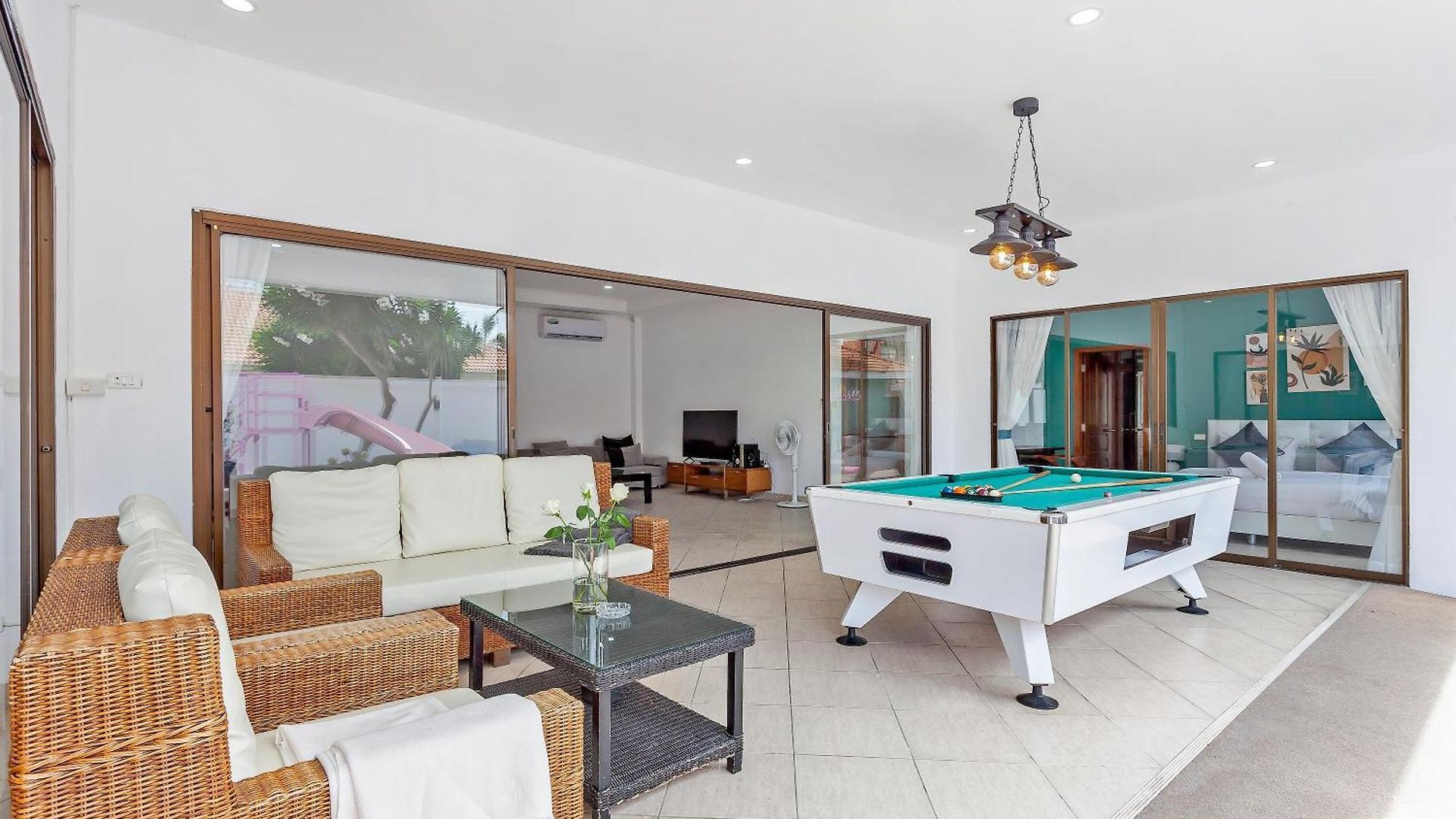 Margarita Pool *