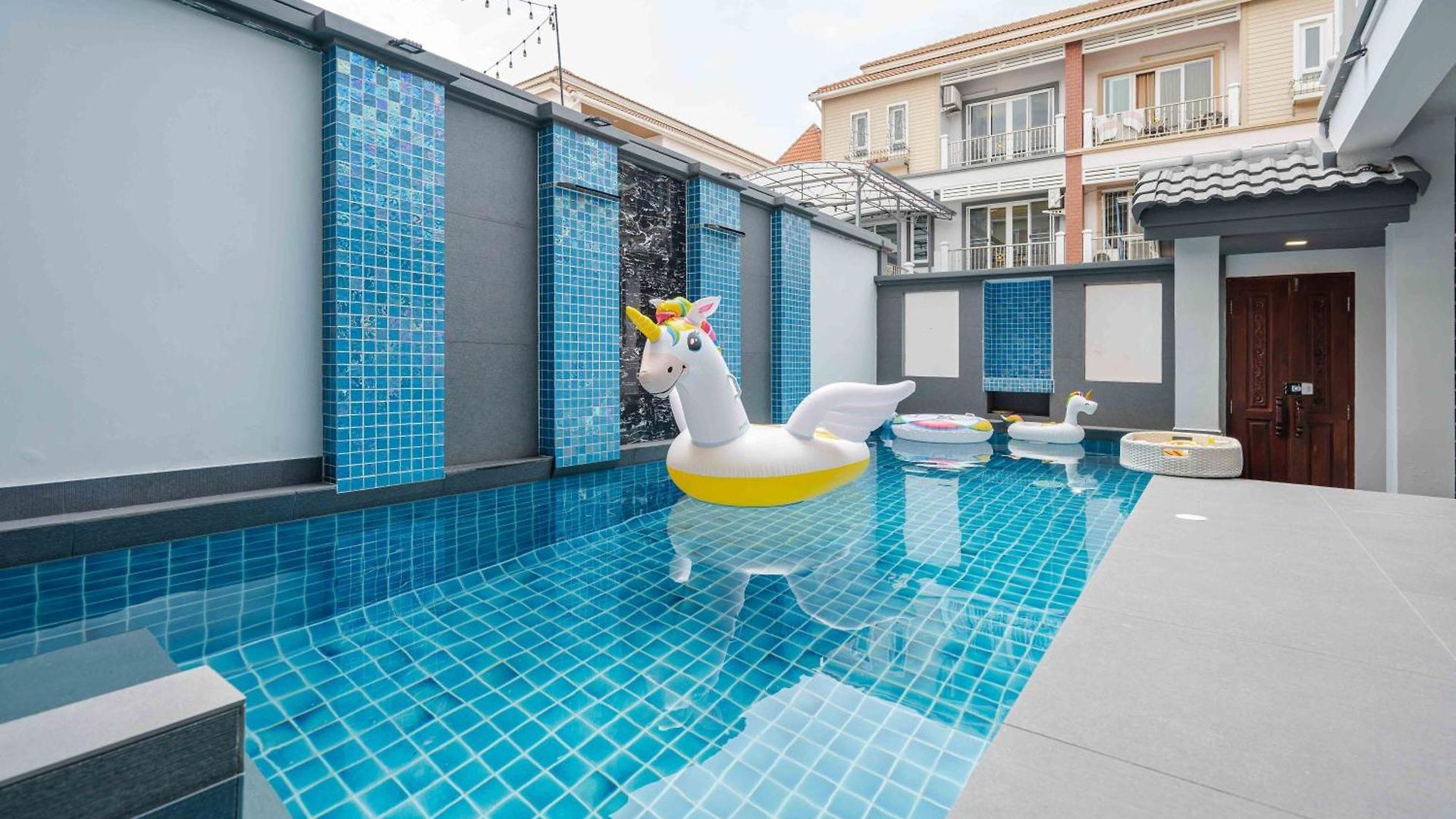 วันหยุดที่บ้าน The Terrace 209 By Pratumnak Pool *
