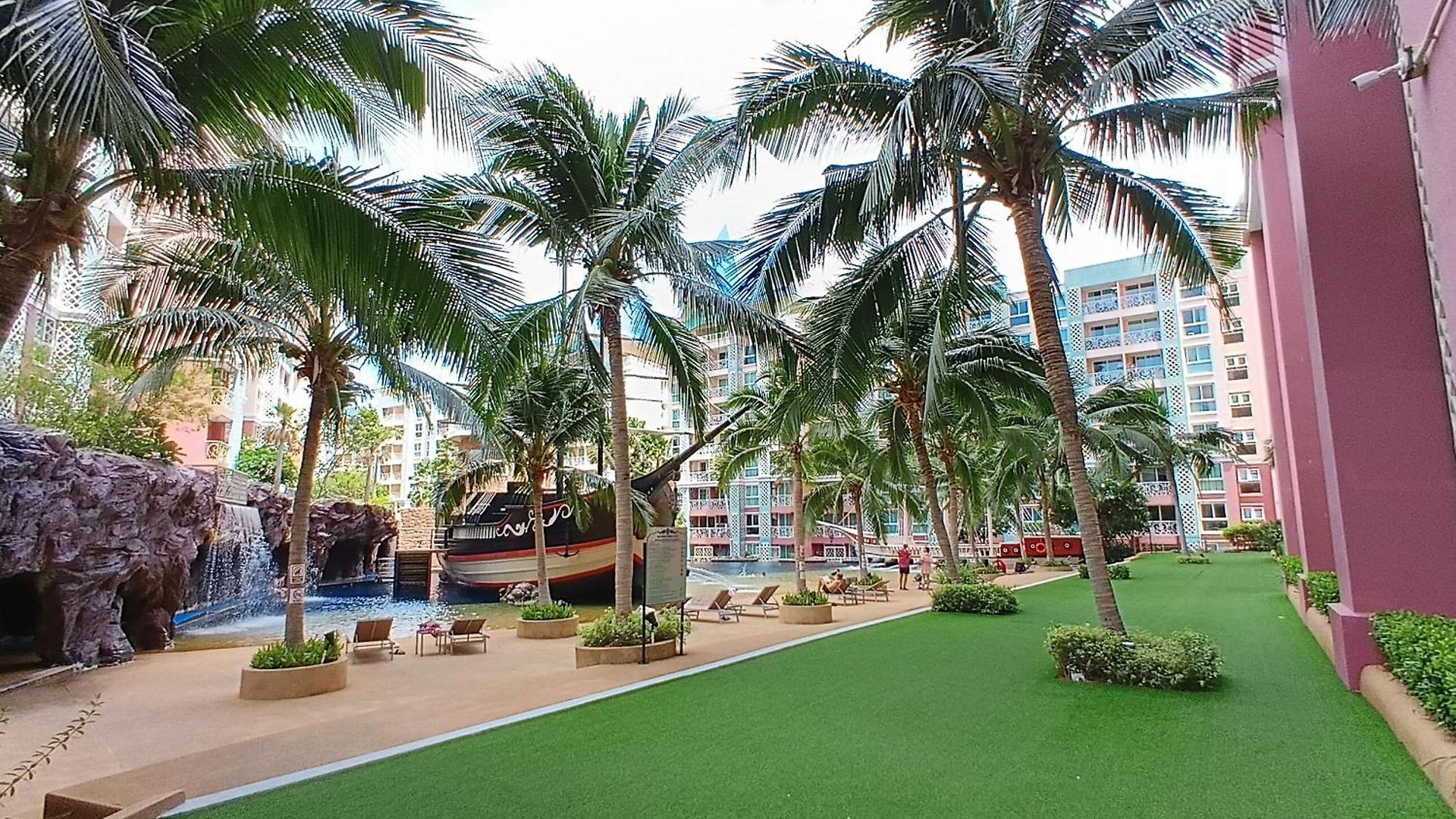 อพาร์ทเม้น 14 Grande Caribbean By Nutthapol Pattaya