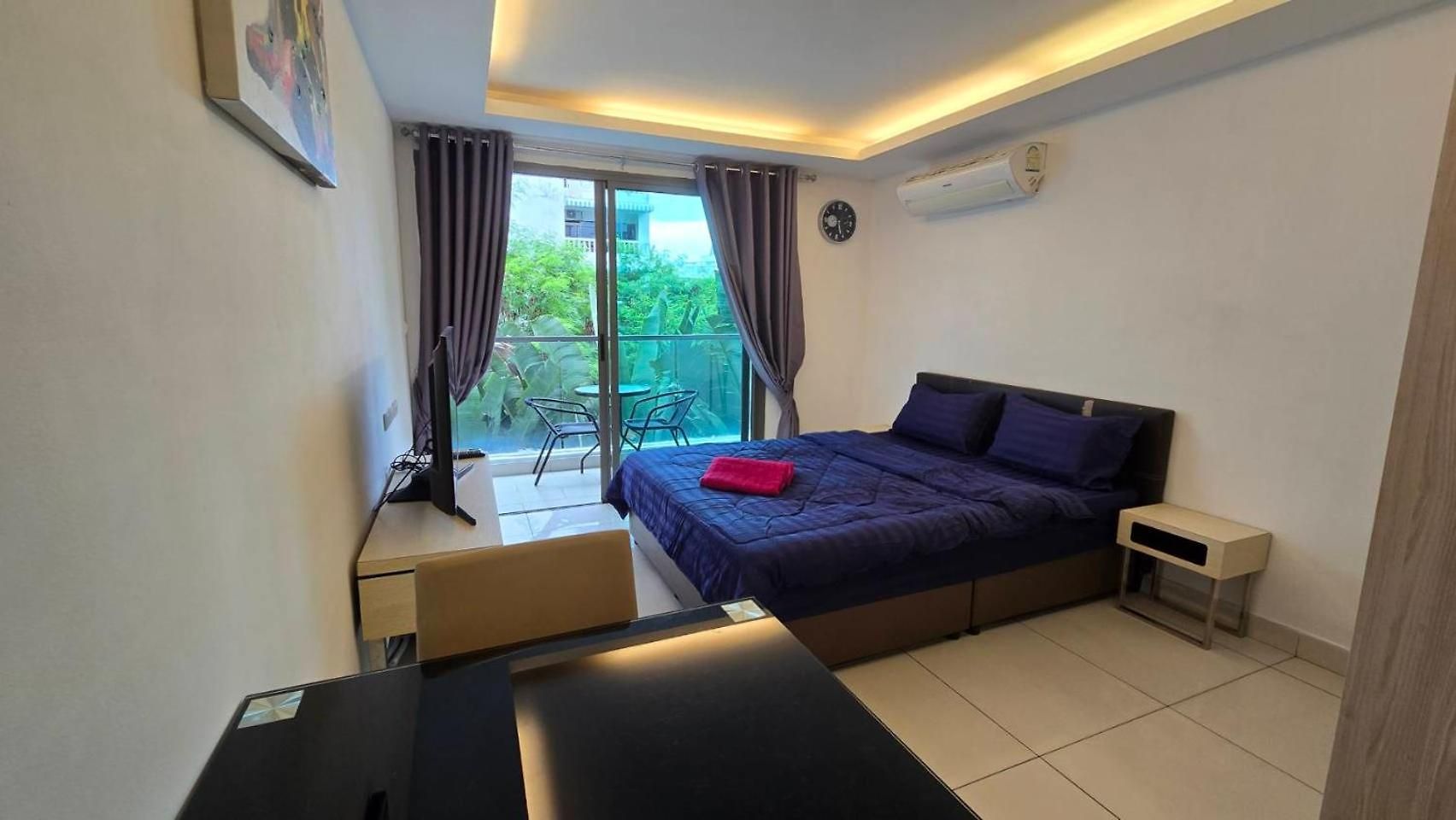 Laguna Bay2 Pratumnak Soi 5-6 *