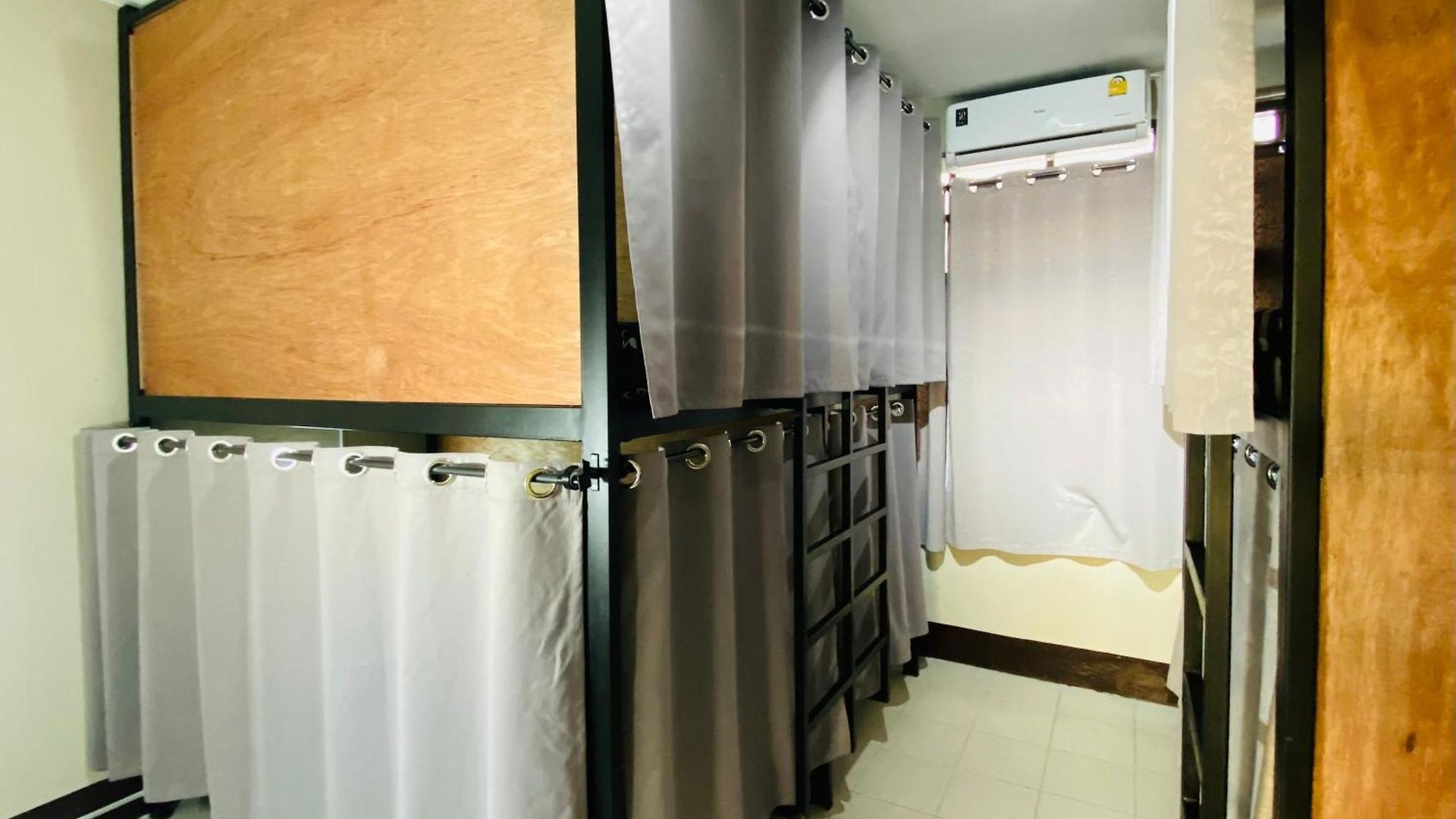 Jomstay