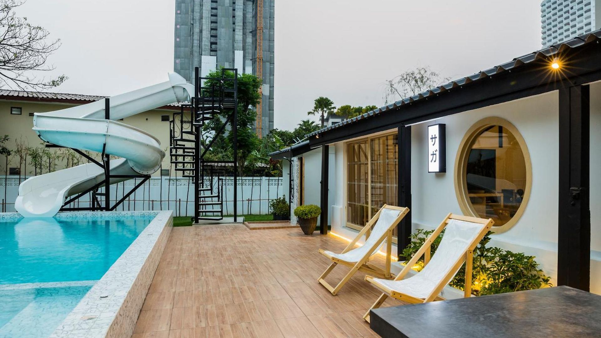 Saga Pool House วิลล่า *