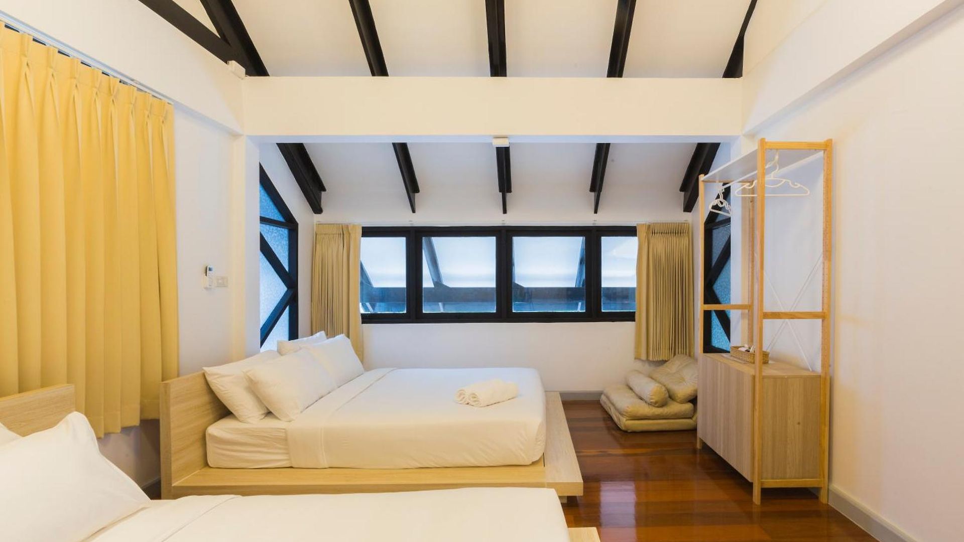 Saga Pool House วิลล่า *