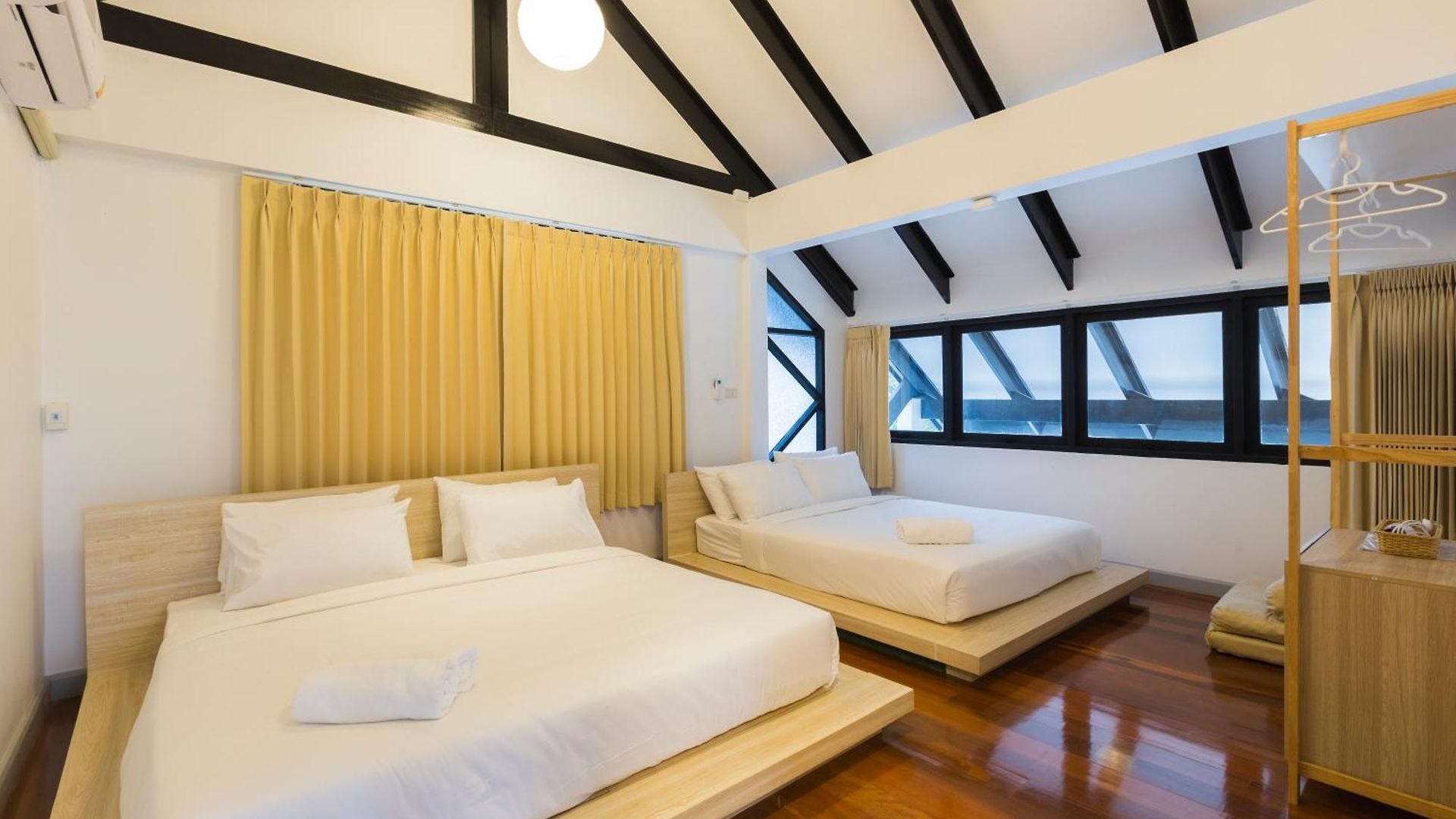Saga Pool House