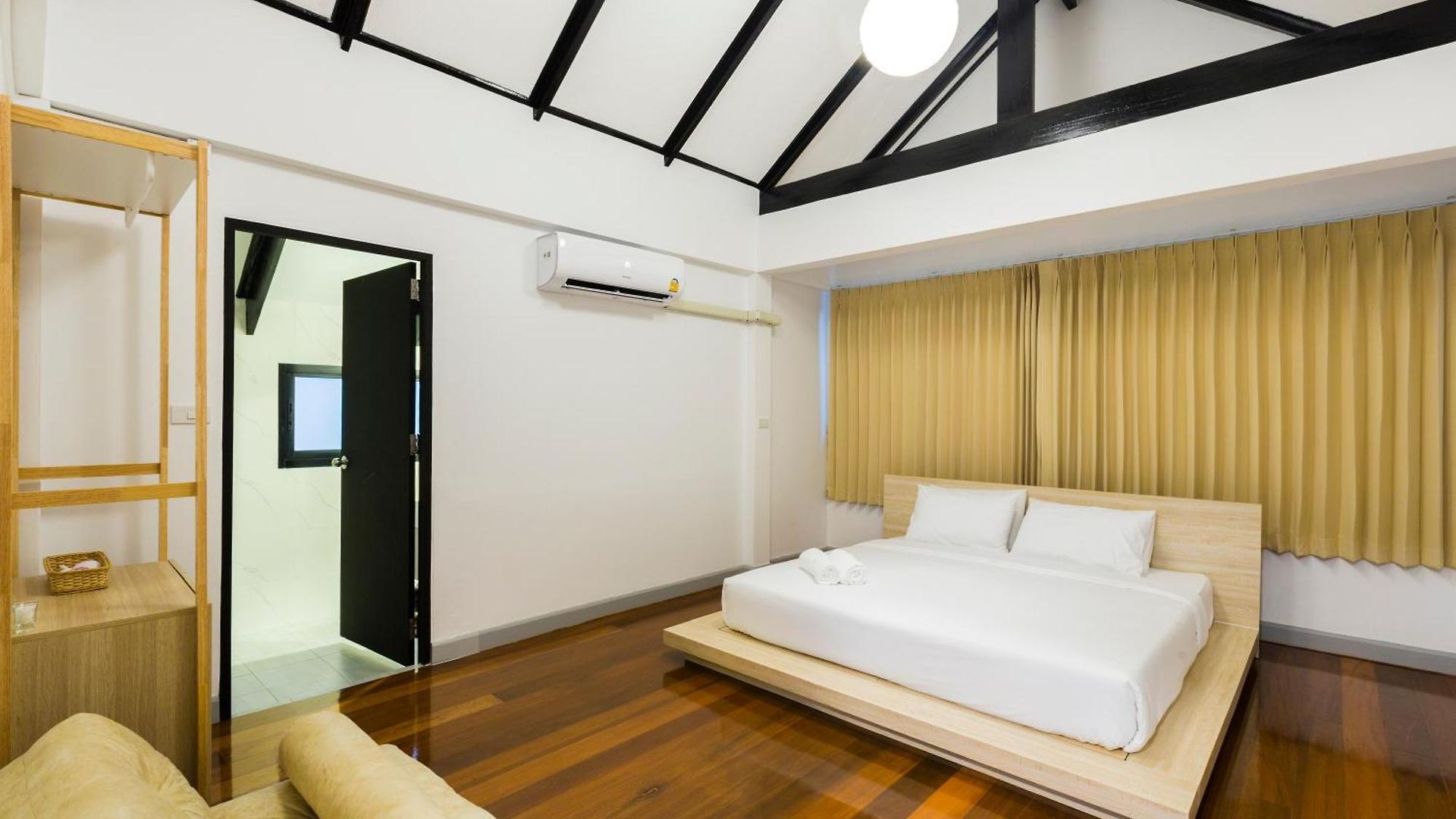 วิลล่า Saga Pool House *