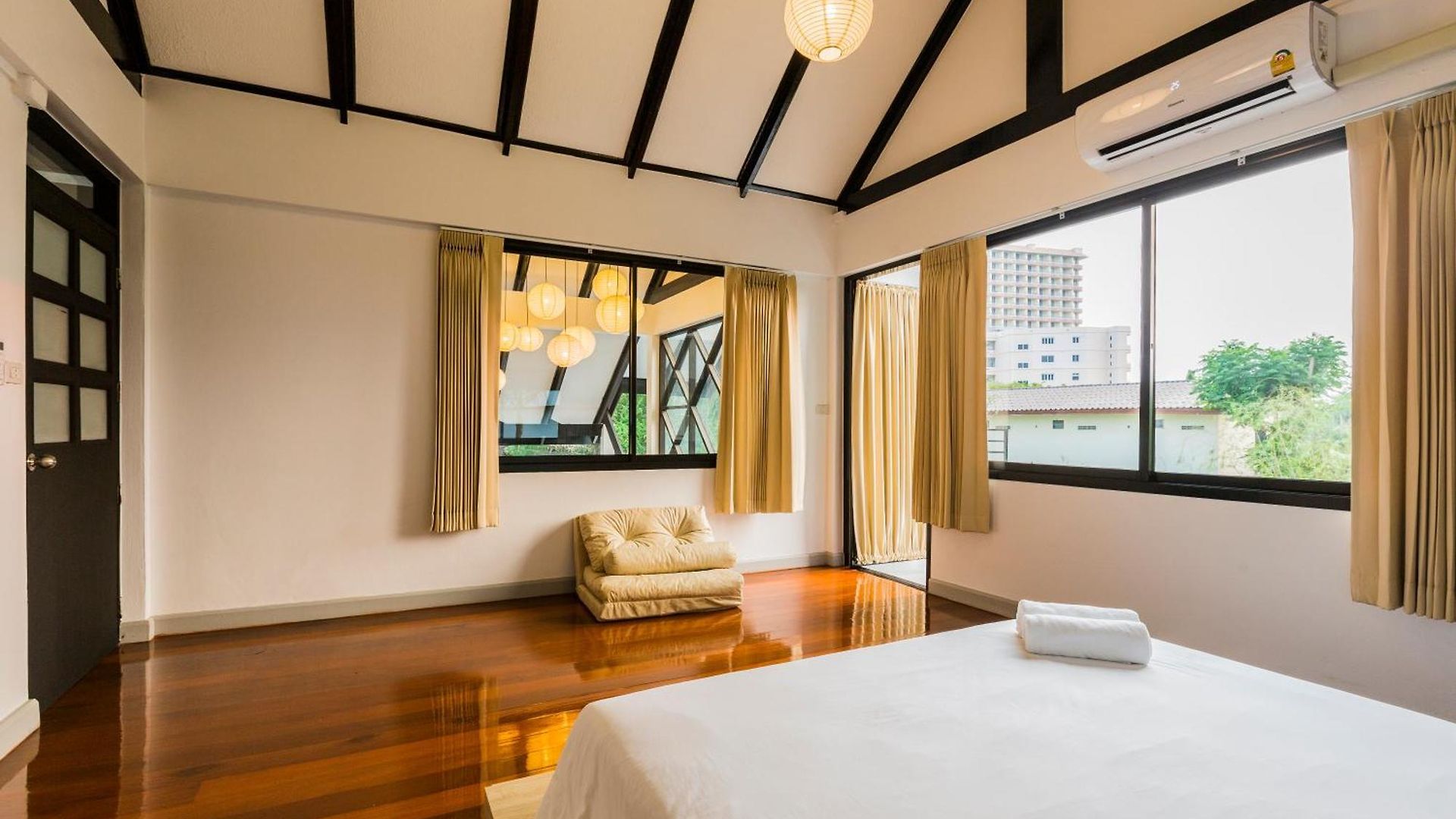 วิลล่า Saga Pool House