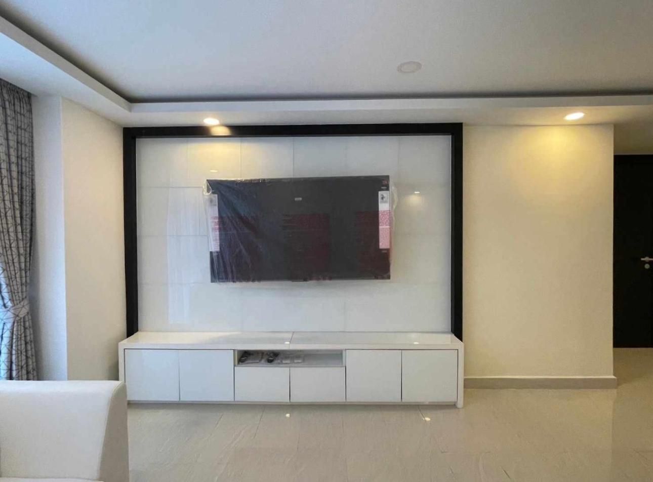 New! Huge - Jacuzzi & Pool Access - Grand Avenue อพาร์ทเม้น *