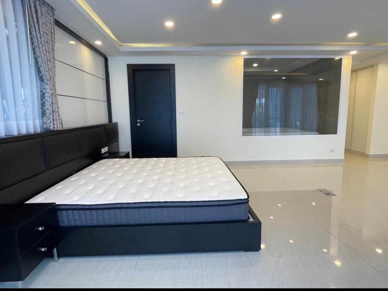 New! Huge - Jacuzzi & Pool Access - Grand Avenue *