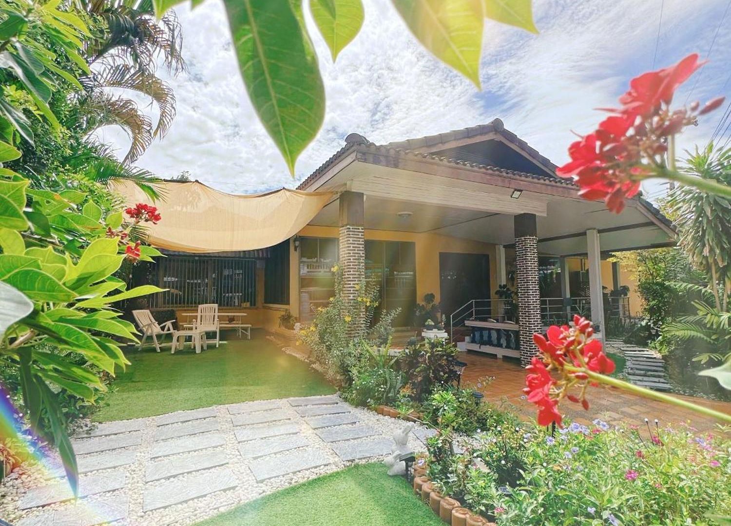 Sun And Moon House วิลล่า Pattaya