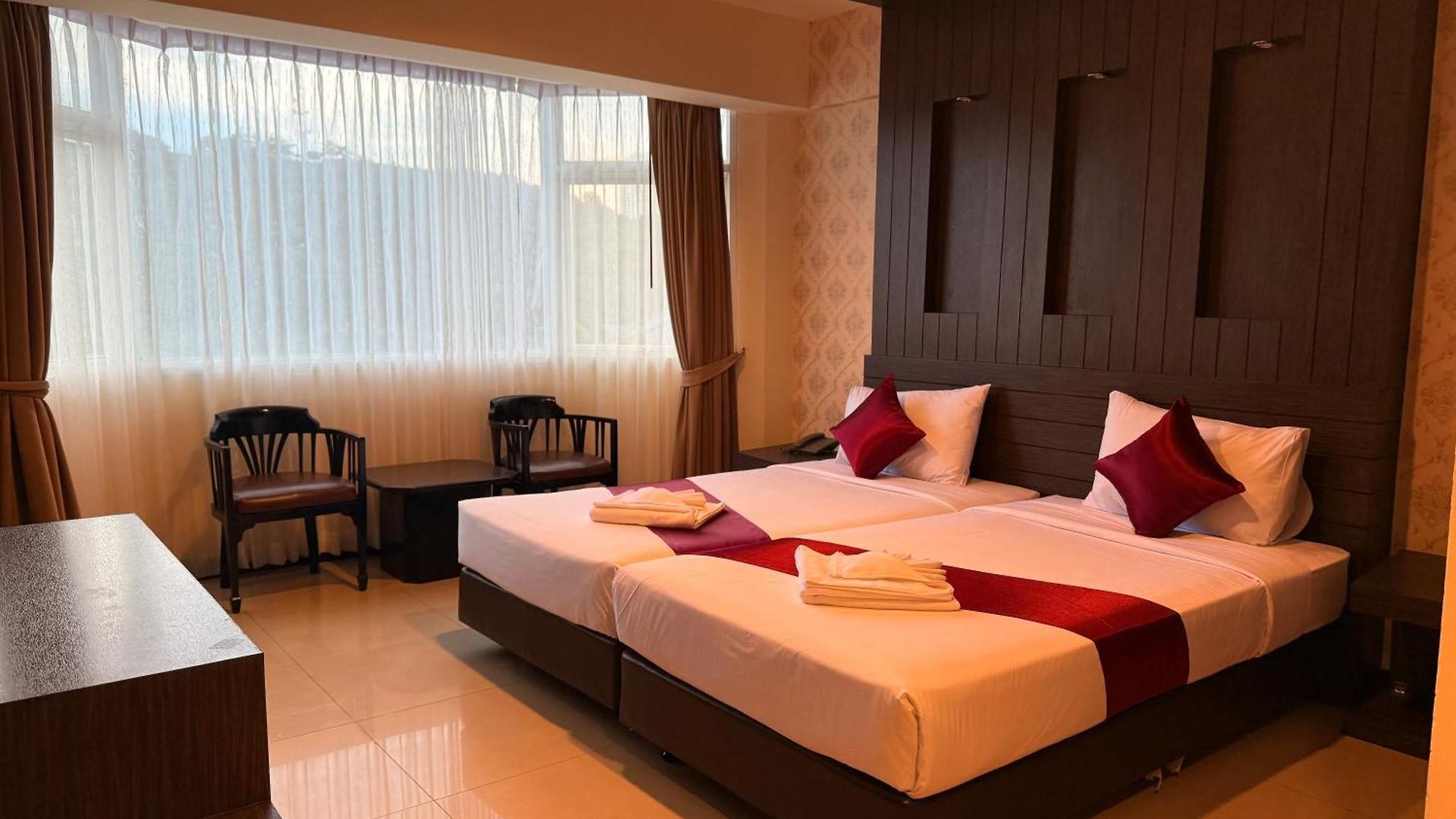 โรงแรม Suncity