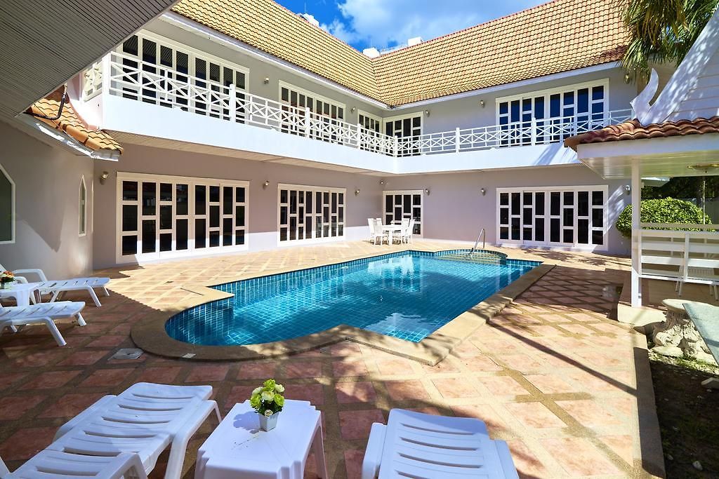 วิลล่า Pool 5bedroom Cosy Big Area Close To The *