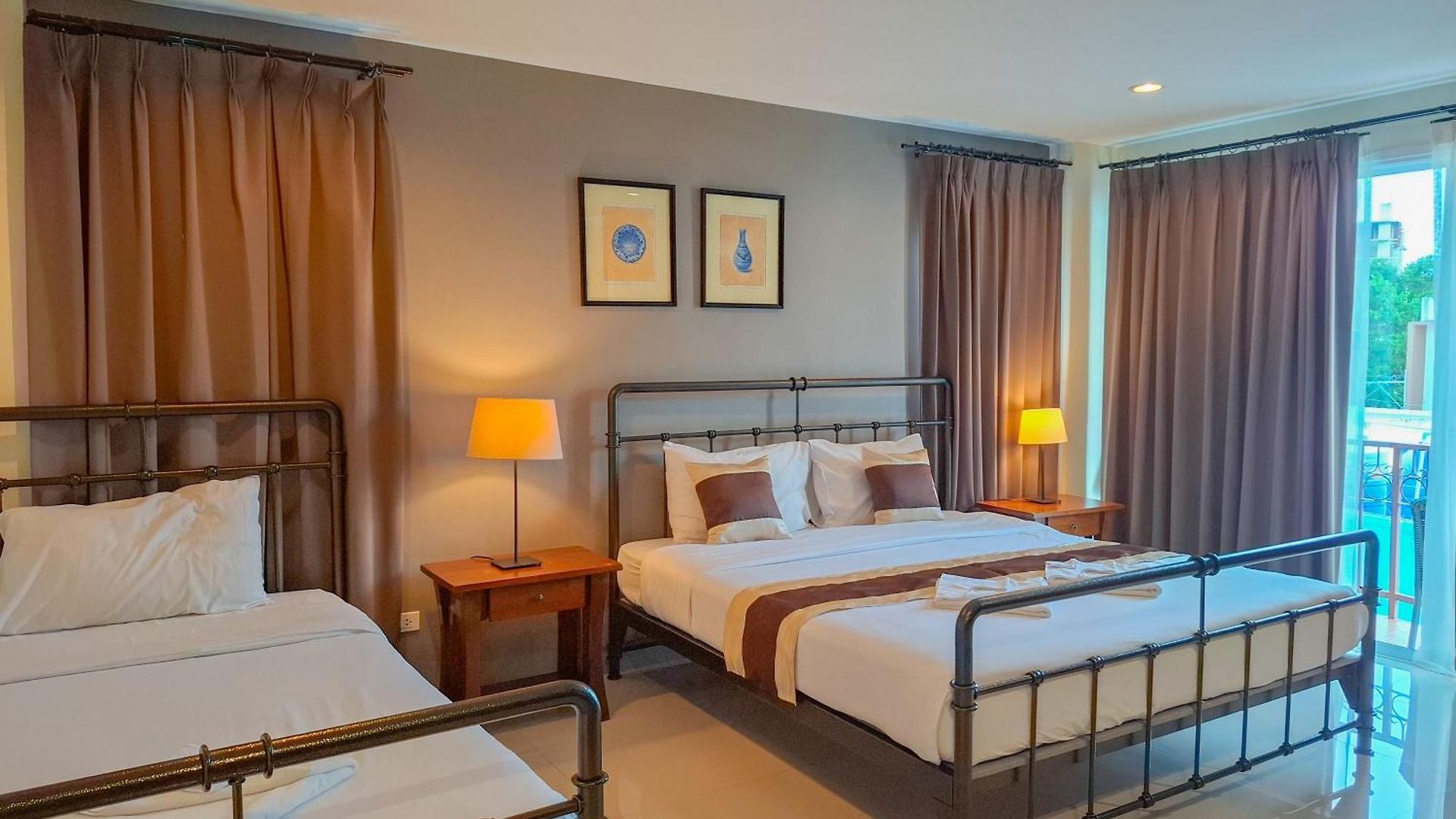 โรงแรม เดอะ ไฮด์อเวย์ เซาท์ พัทยา Pattaya