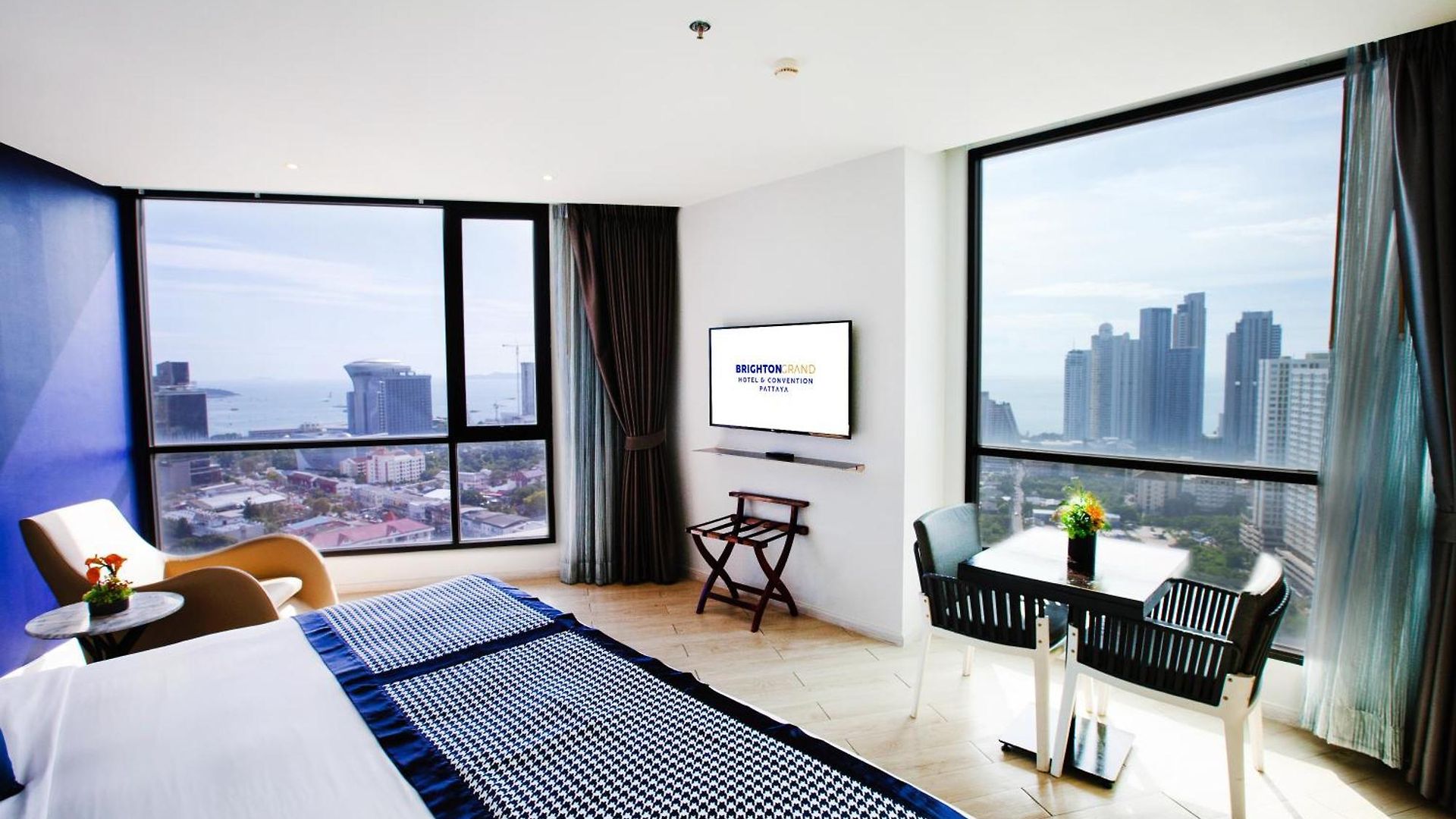 Brighton Grand & Convention 5*