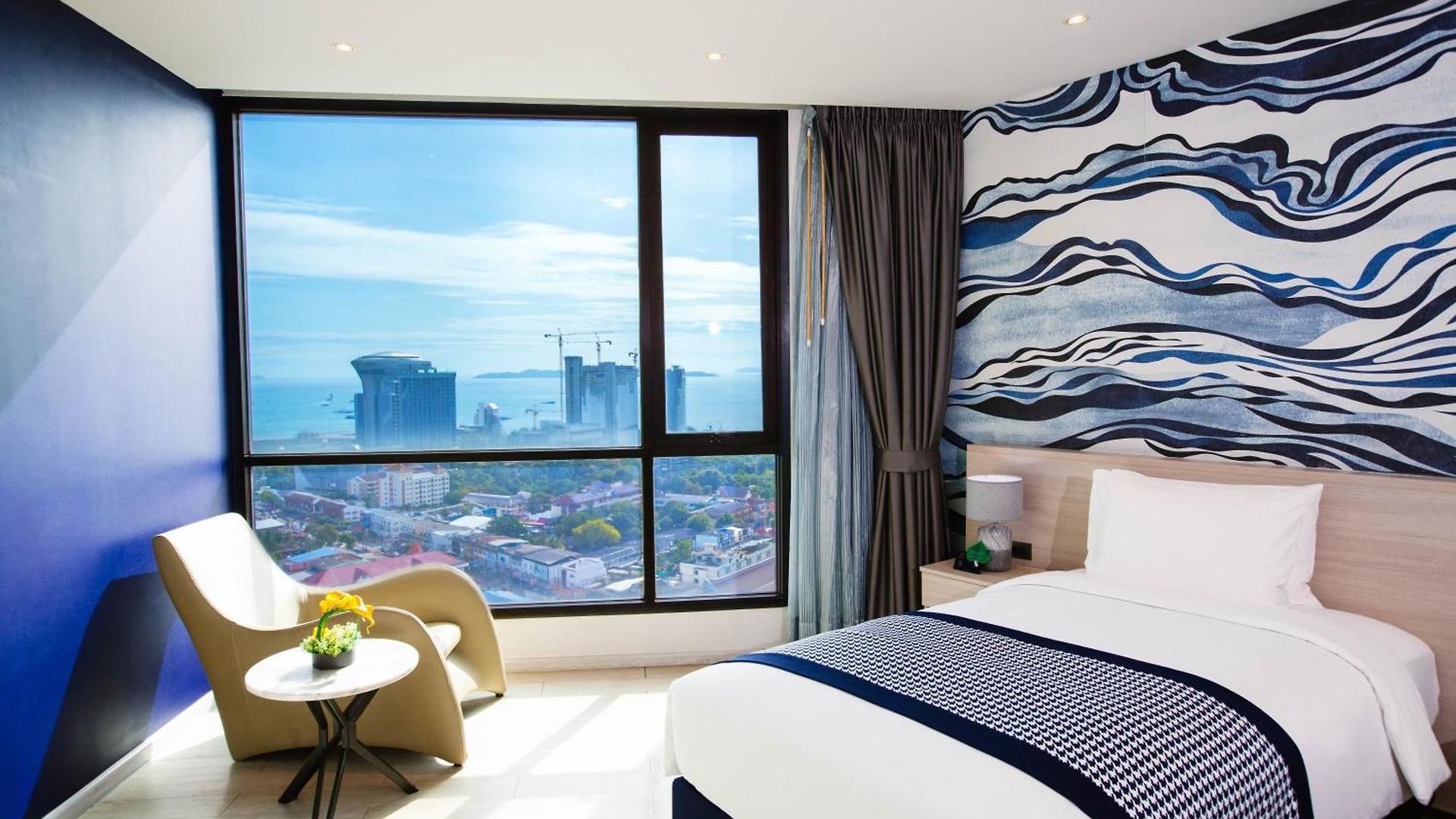 Brighton Grand & Convention โรงแรม 5*
