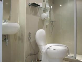 เวสเทอรี่ ฮิลล์ พัทยา โรงแรม 2*