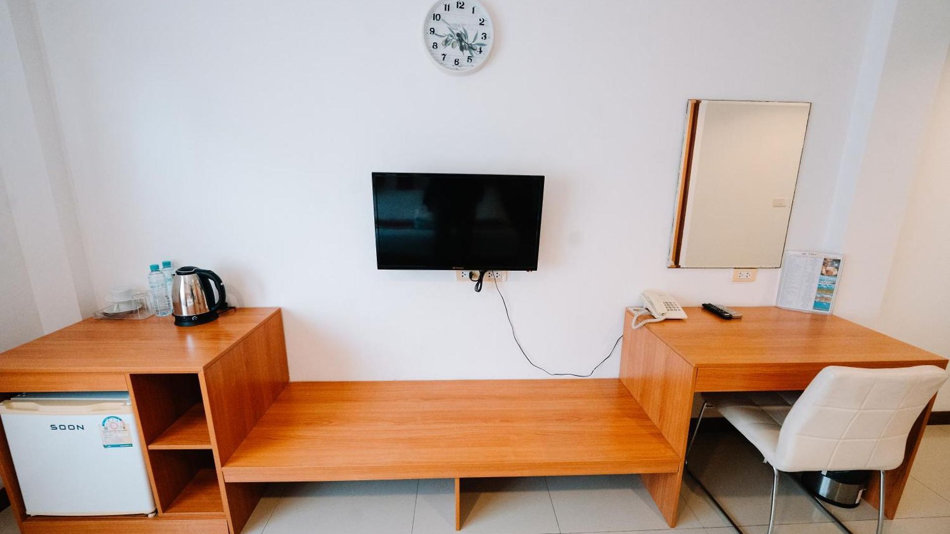 โรงแรม Regenta Residency
