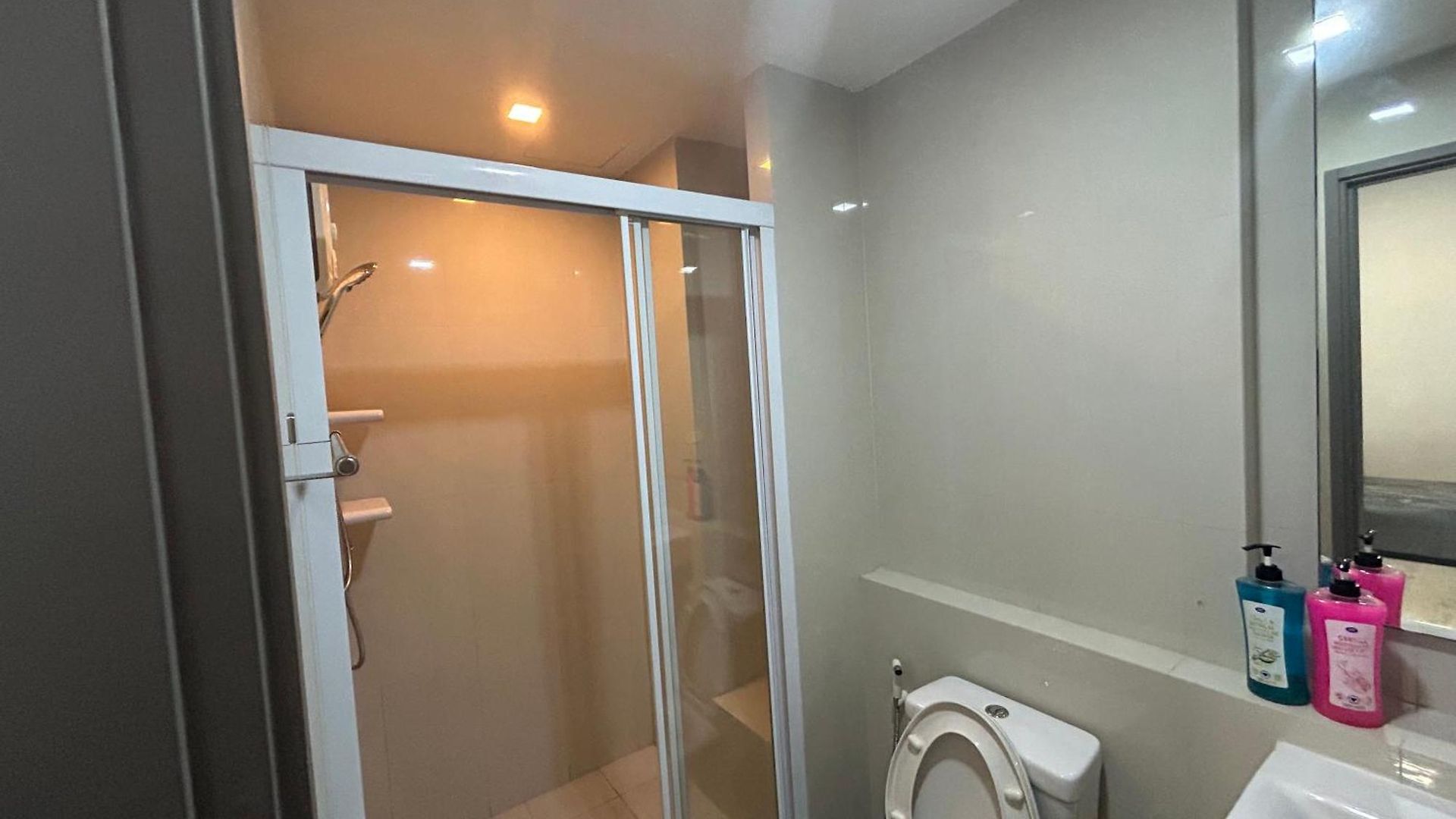 The Base By Adam 3* Pattaya