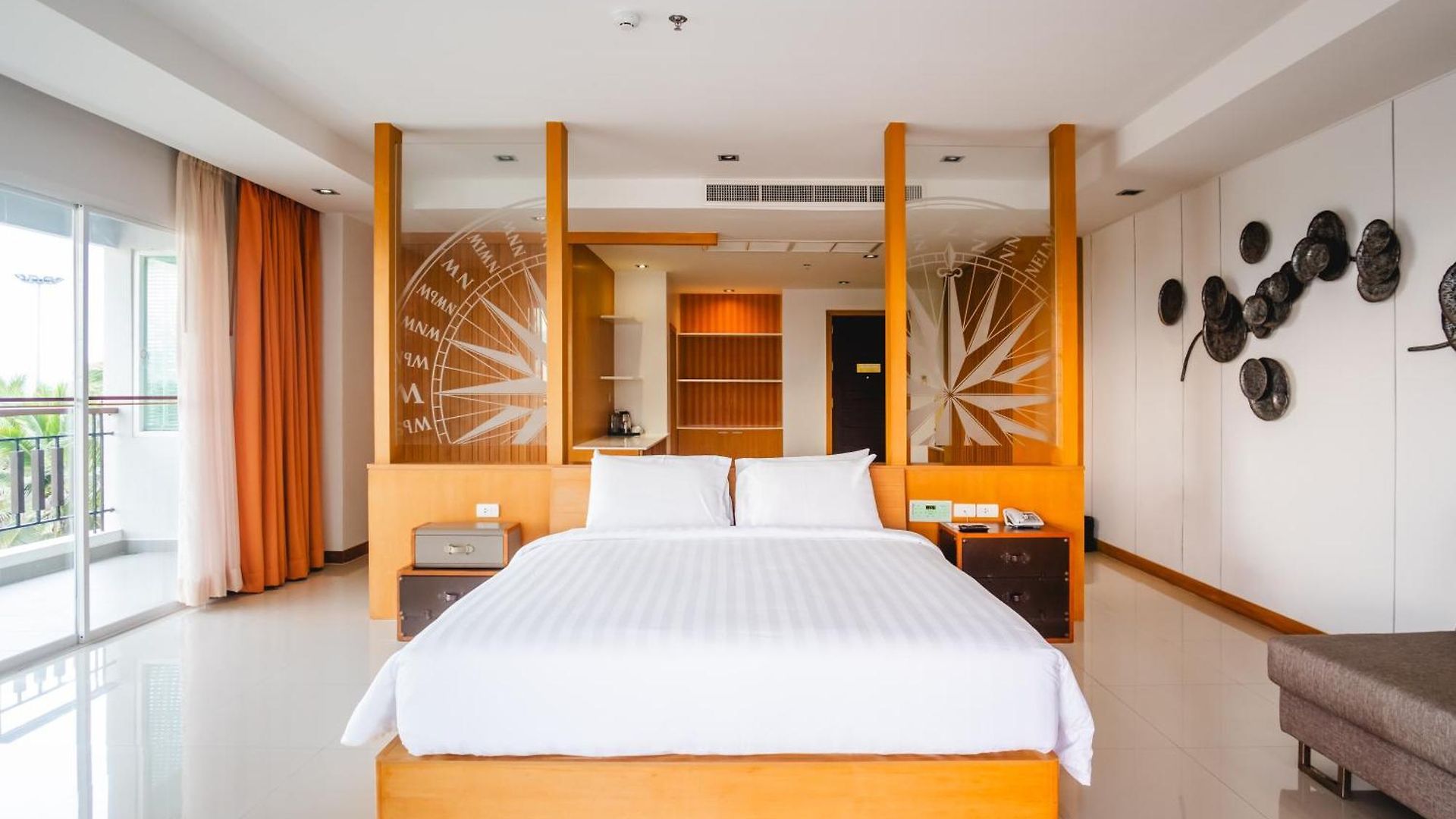 Welcome World Beachfront โรงแรม Pattaya