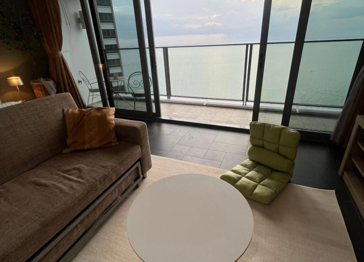 อพาร์ทเม้น Zen Sky Pattaya-38th Floor, Panoramic Sea View&private