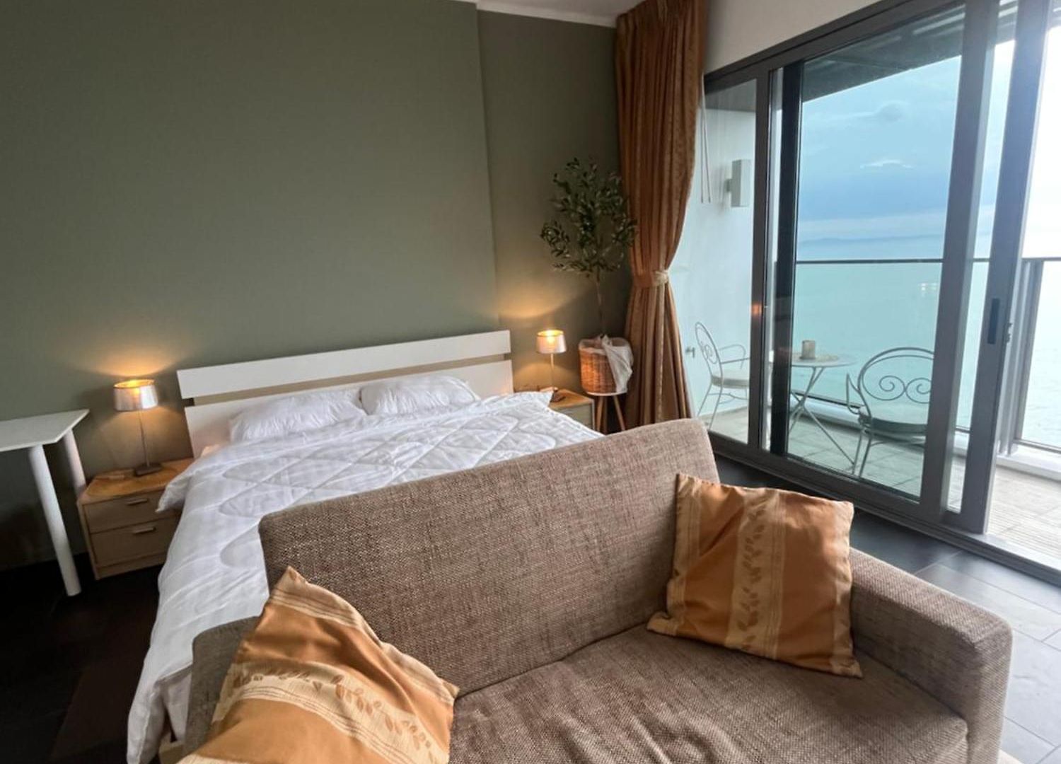 อพาร์ทเม้น Zen Sky Pattaya-38th Floor, Panoramic Sea View&private *