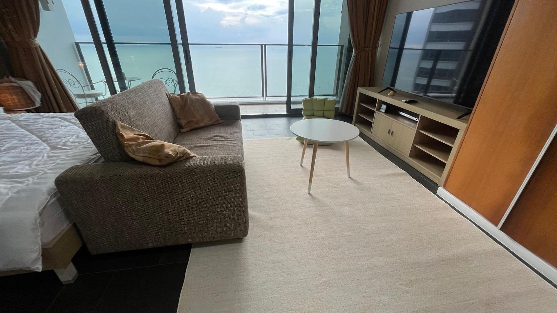 Zen Sky Pattaya-38th Floor, Panoramic Sea View&private