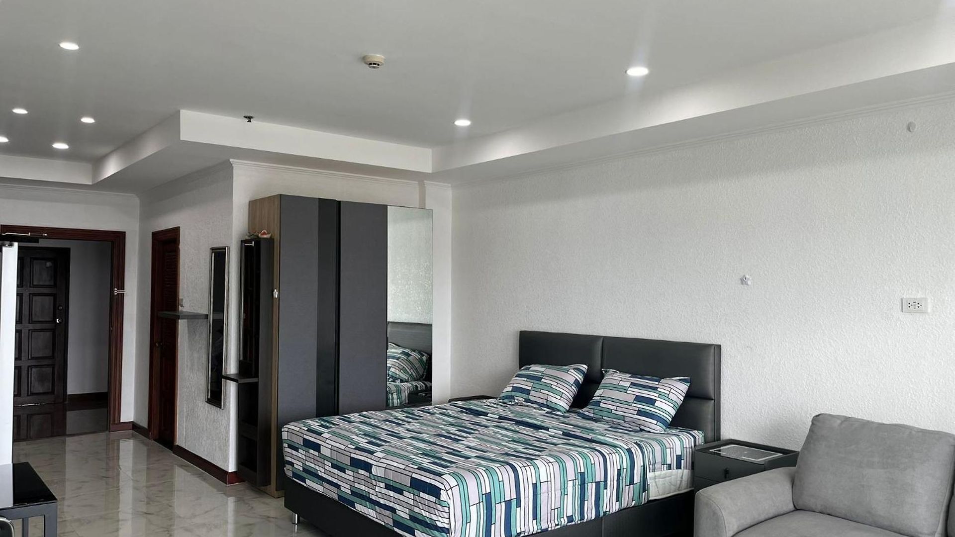 Express View Talay 6 Apartment Pattaya