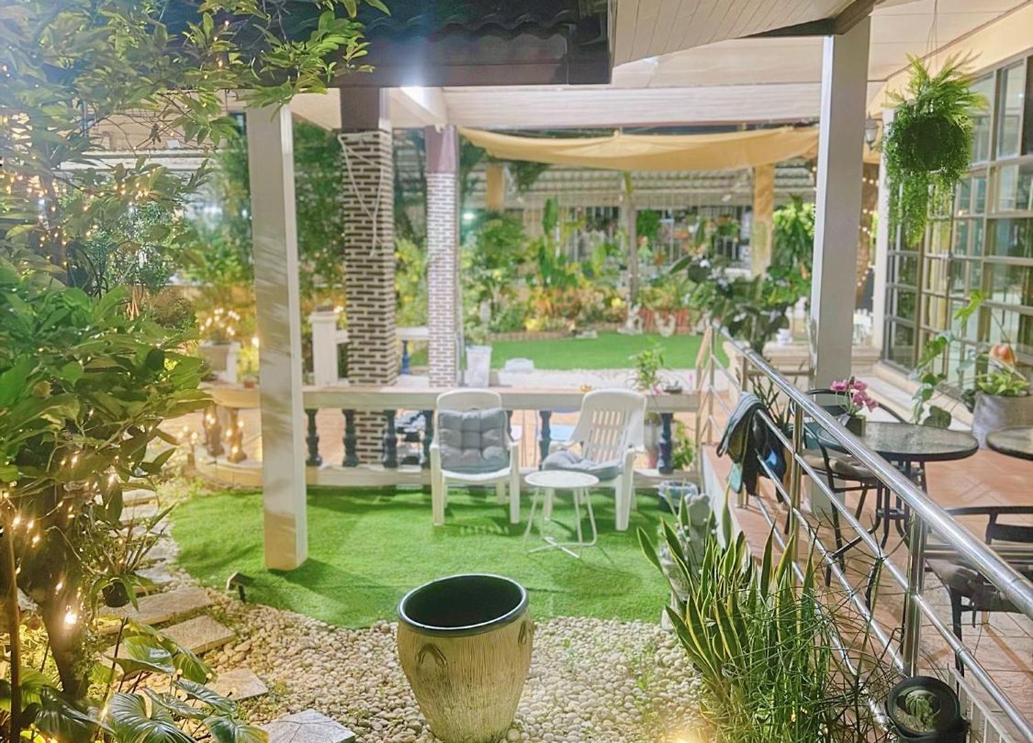 Sun And Moon House วิลล่า Pattaya
