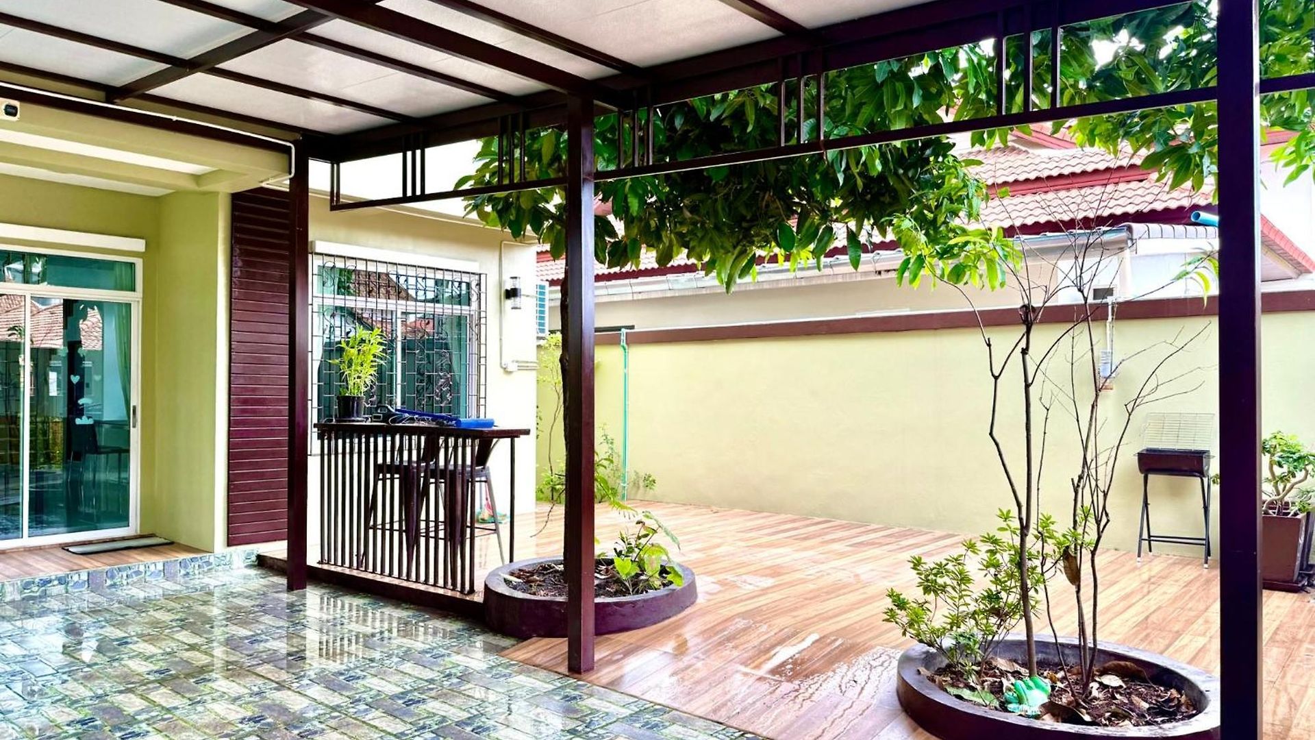 Warisa Happy Pool Near * Pattaya