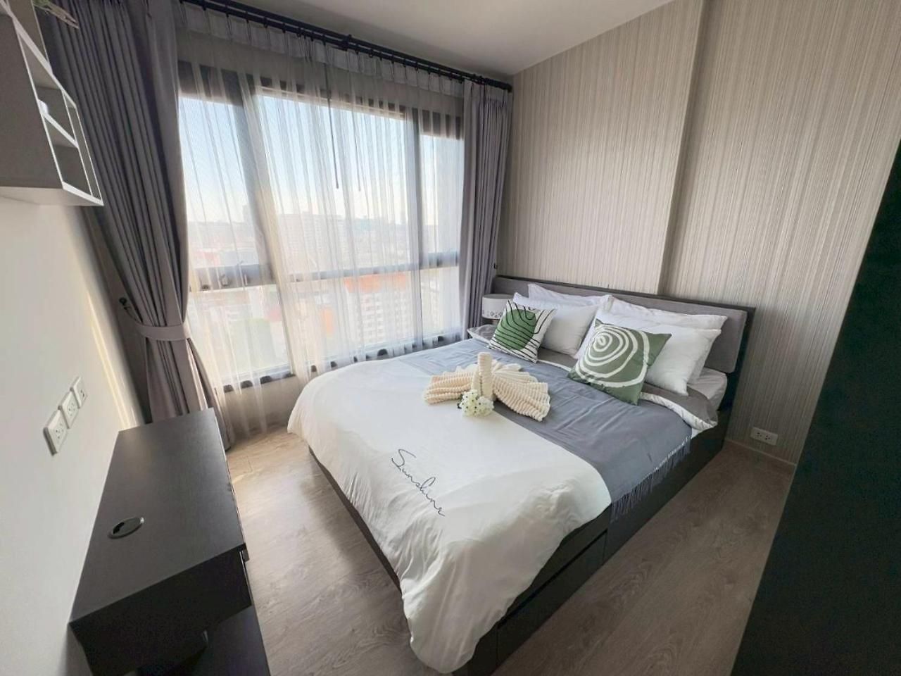 อพาร์ทเม้น The Base Pattaya, High Floor, Seaview *