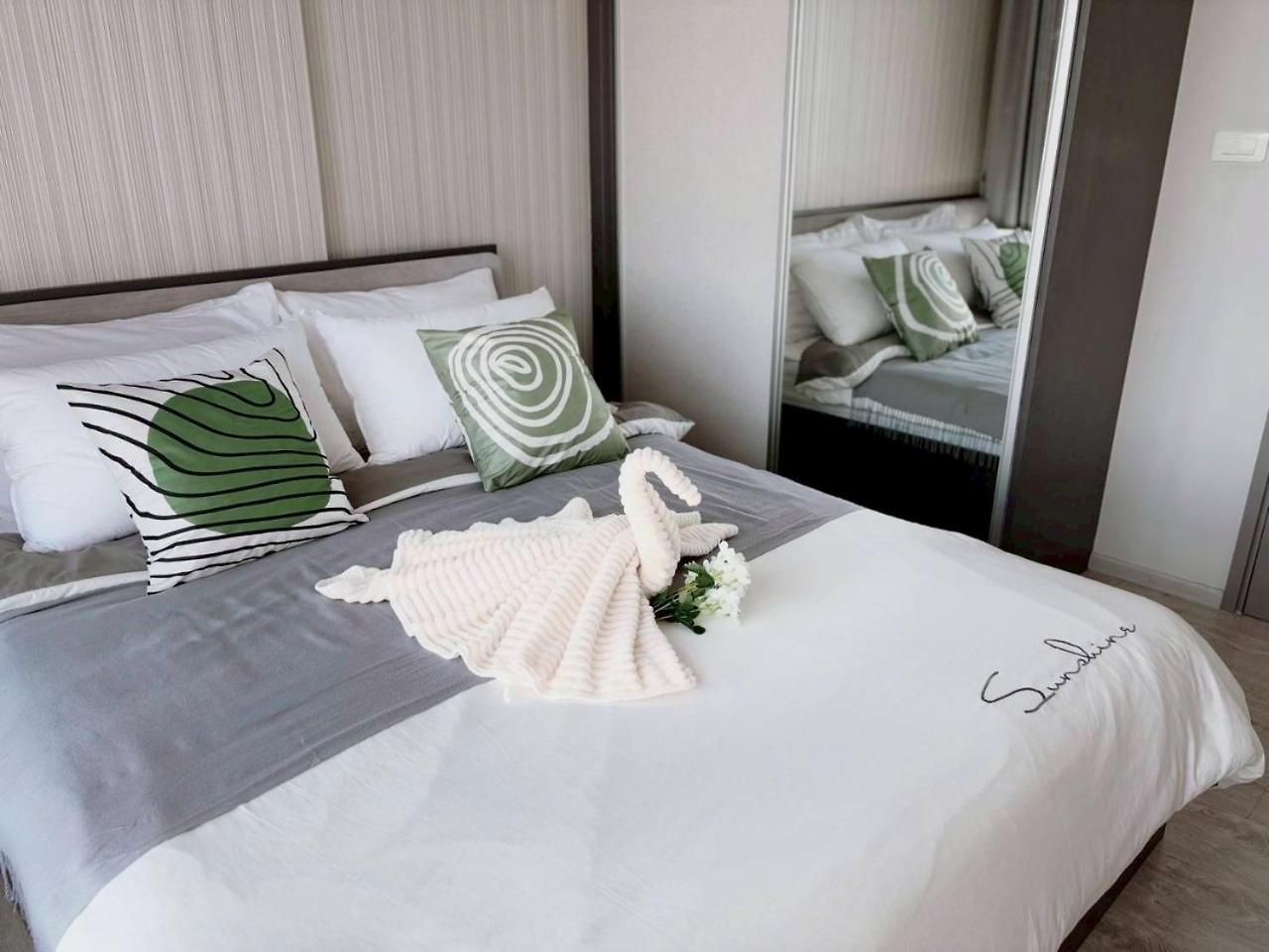 The Base Pattaya, High Floor, Seaview อพาร์ทเม้น