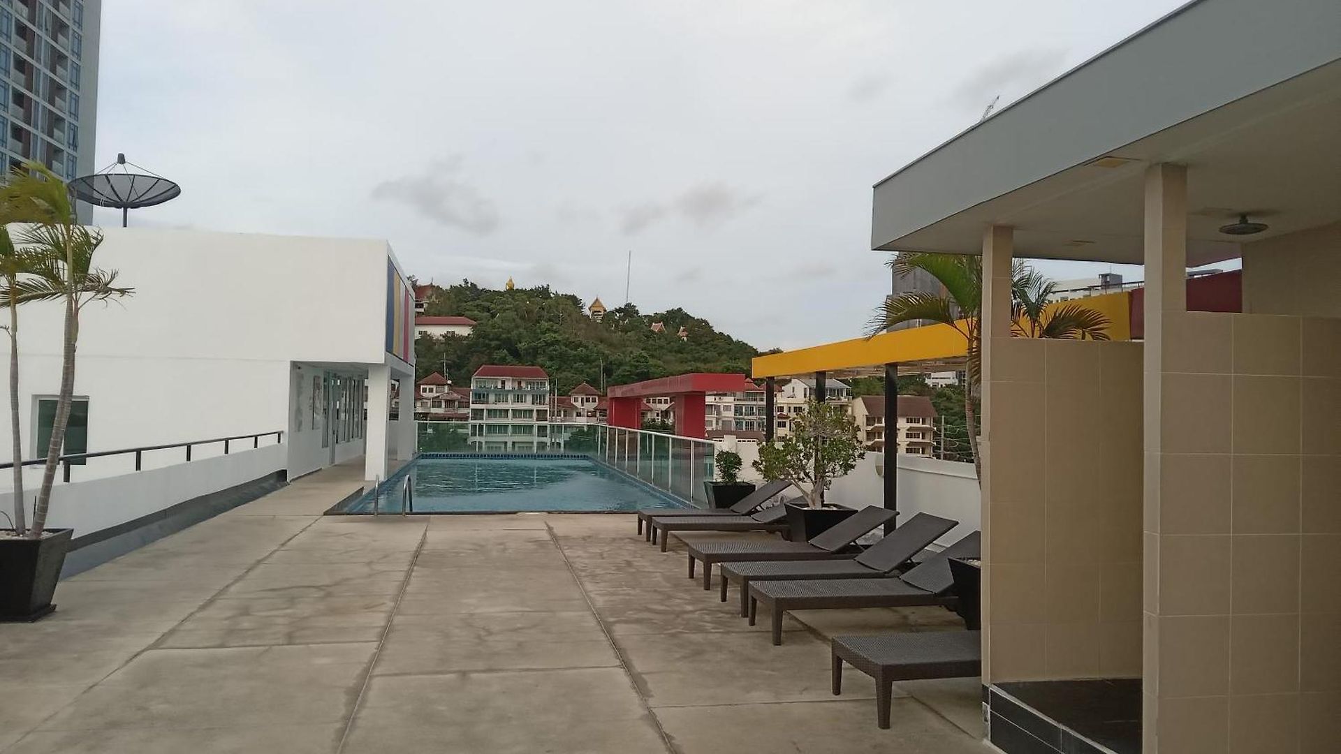 อพาร์ทเม้น Aoh 20 Sqm 750 M *