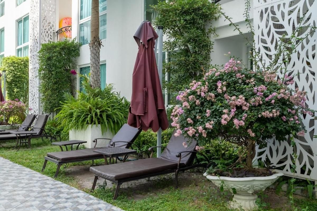 Olympus Garden Direct Pool Access By Sankalp Pattaya